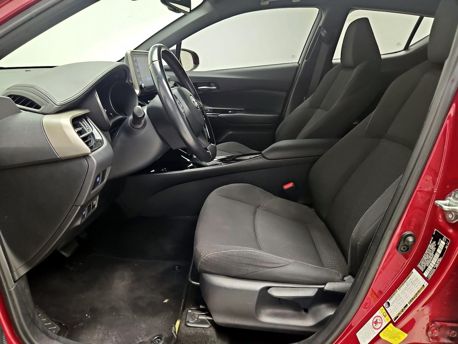 2019 Toyota C-HR XLE - Photo 12