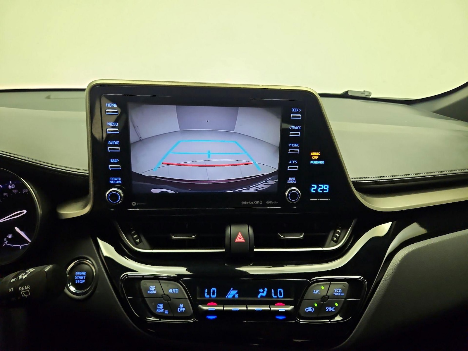 2019 Toyota C-HR XLE - Photo 14