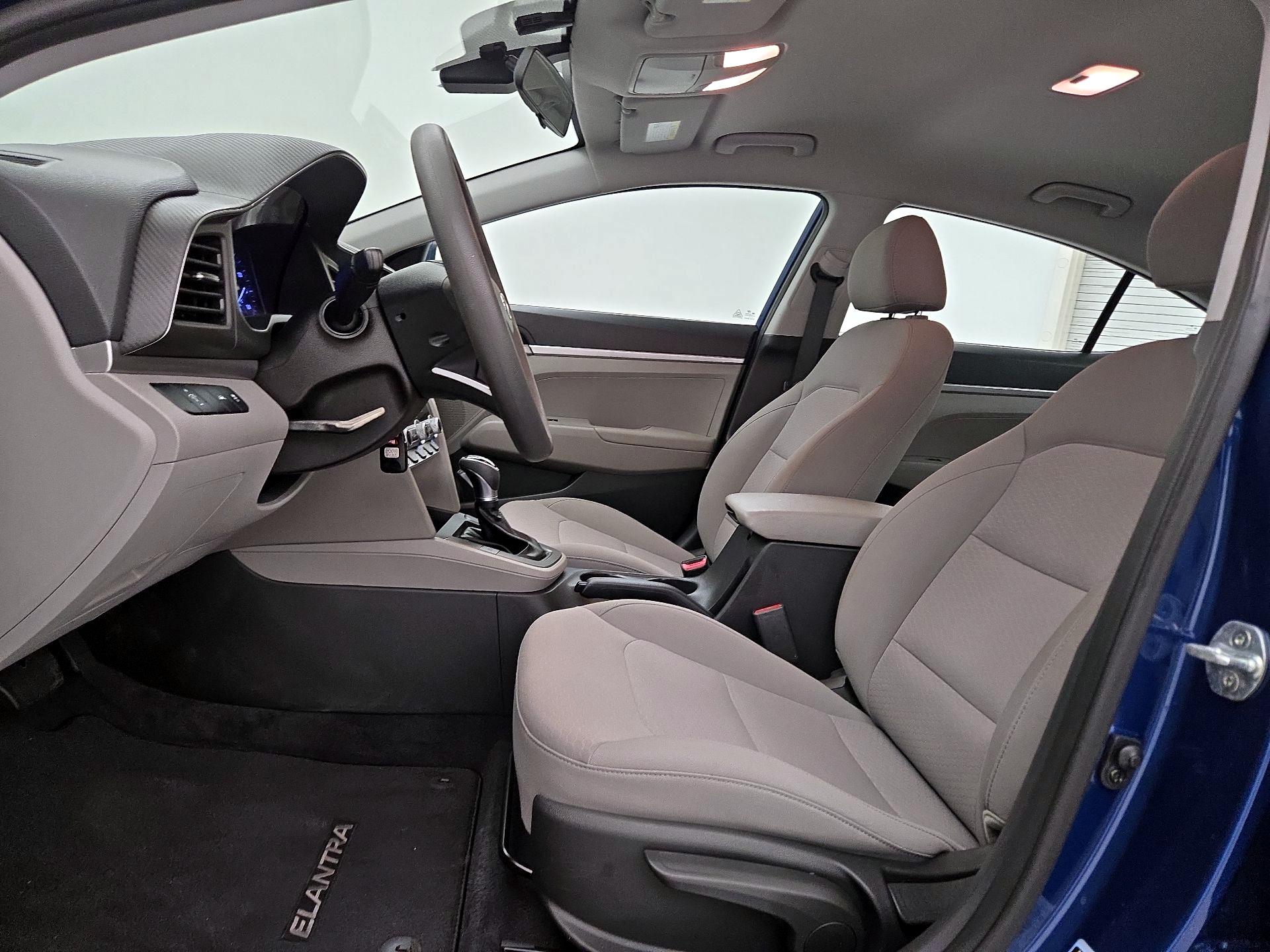 Thumbnail: 2020 Hyundai Elantra - 11