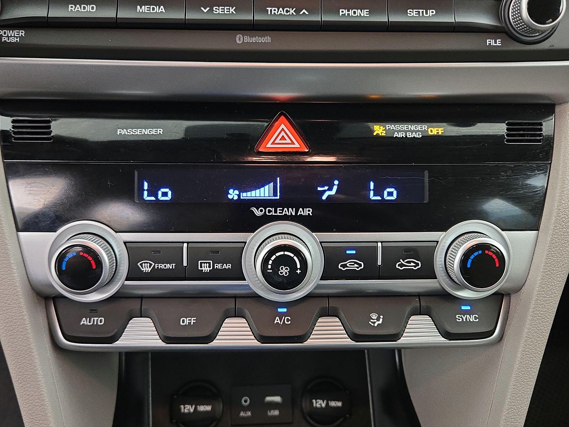Thumbnail: 2020 Hyundai Elantra - 16