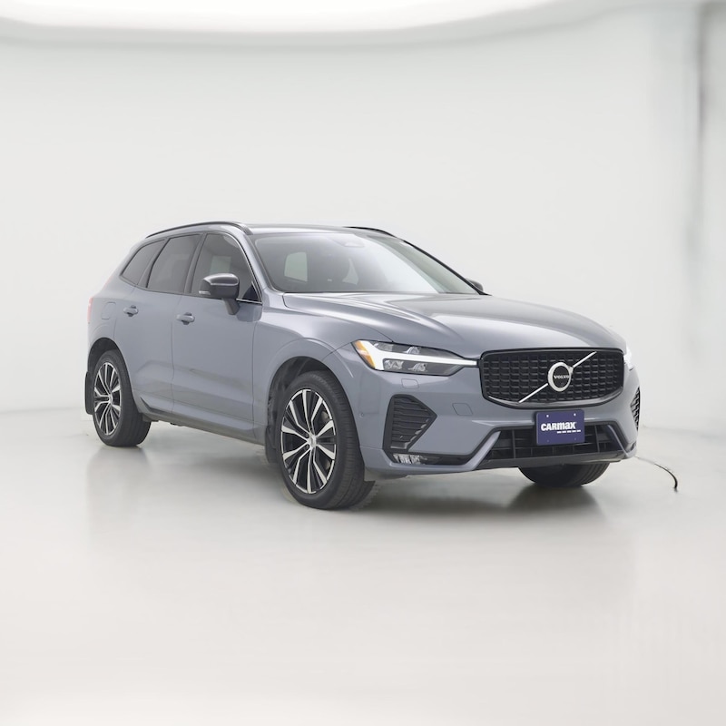 2023 Volvo XC60 B5 Plus Dark Theme