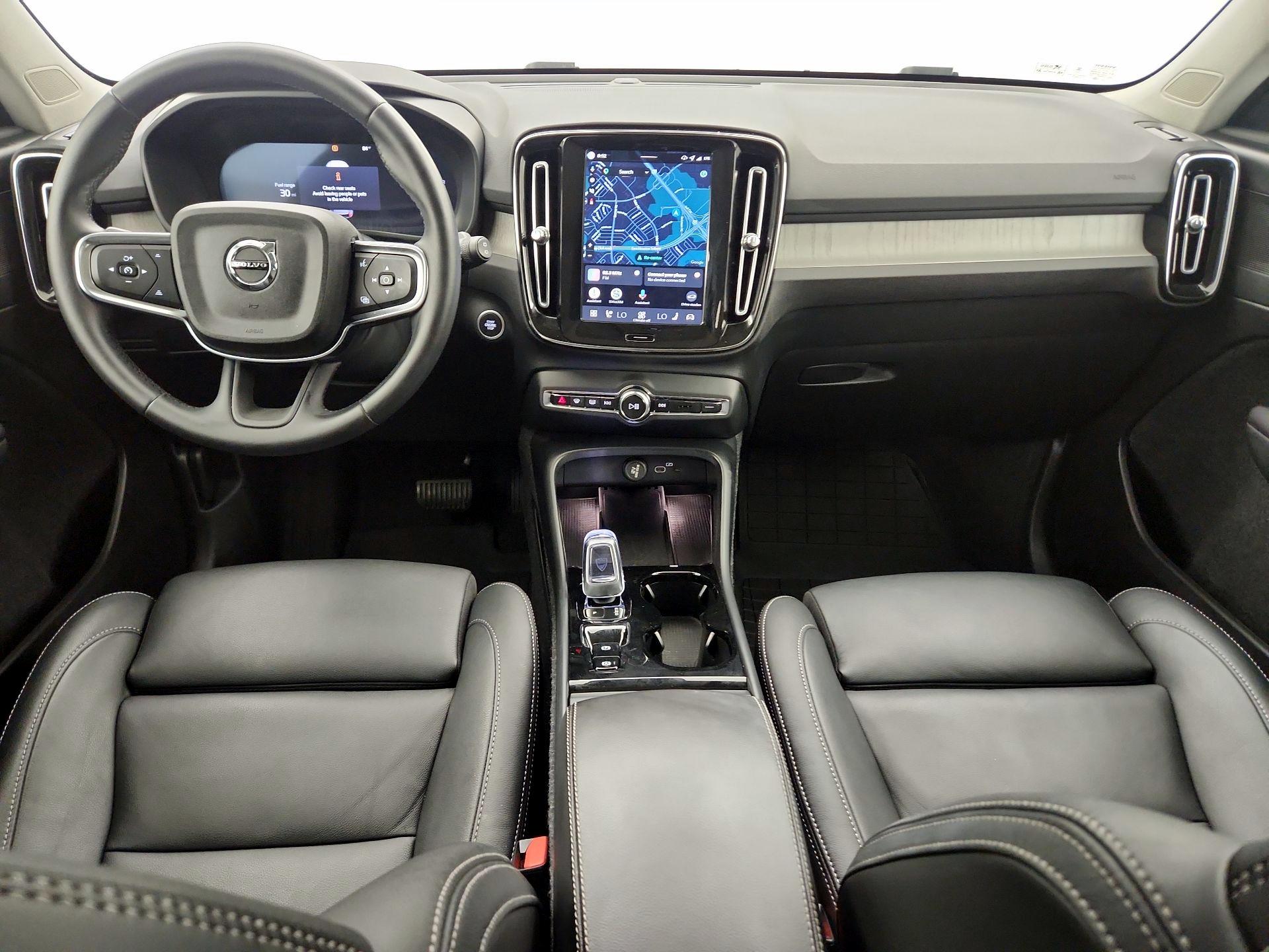Thumbnail: 2026 Volvo XC40 - 9