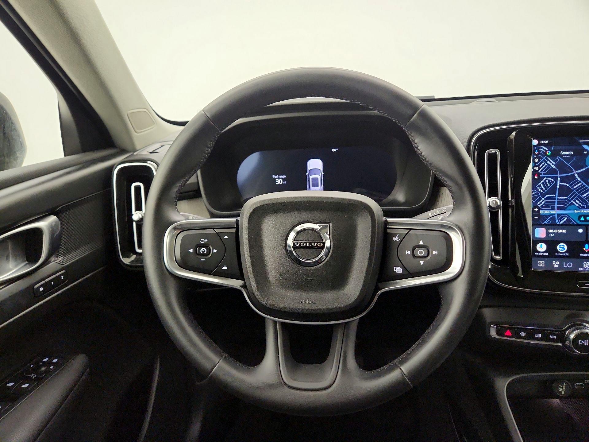 Thumbnail: 2026 Volvo XC40 - 10