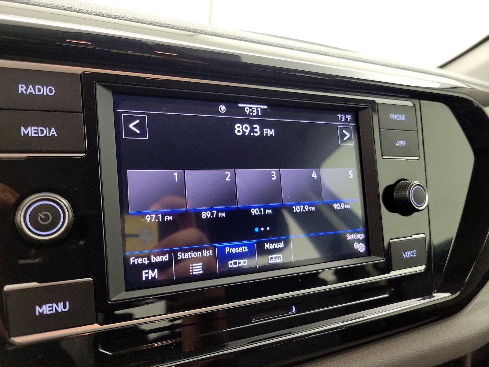 2024 Volkswagen Taos S - Photo 16