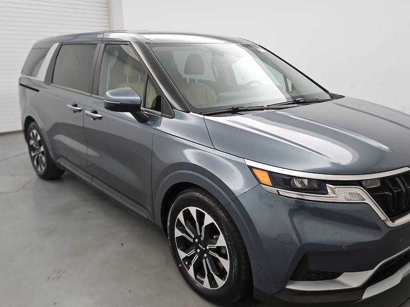2024 Kia Carnival EX