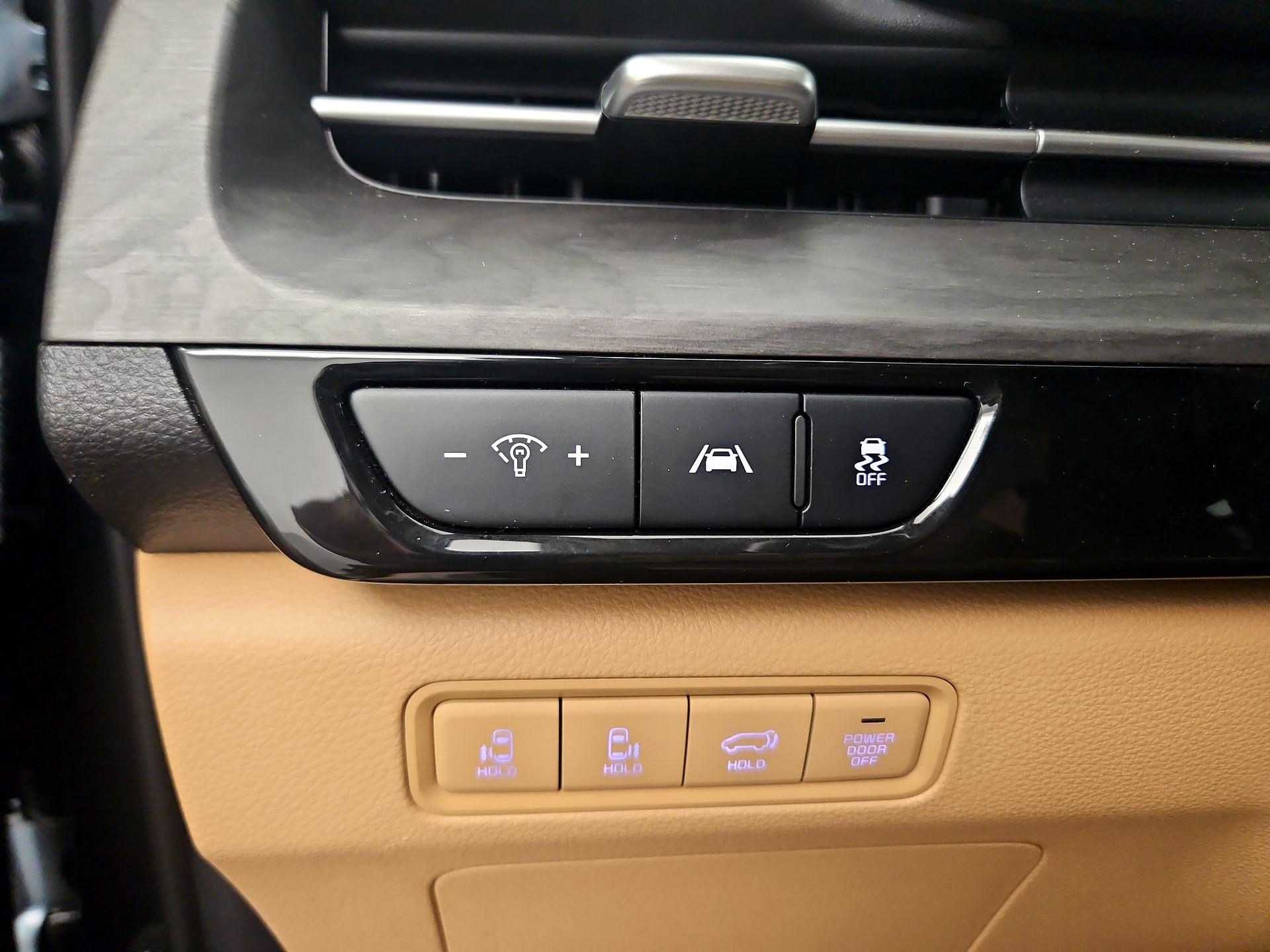 Thumbnail: 2024 Kia Carnival - 11