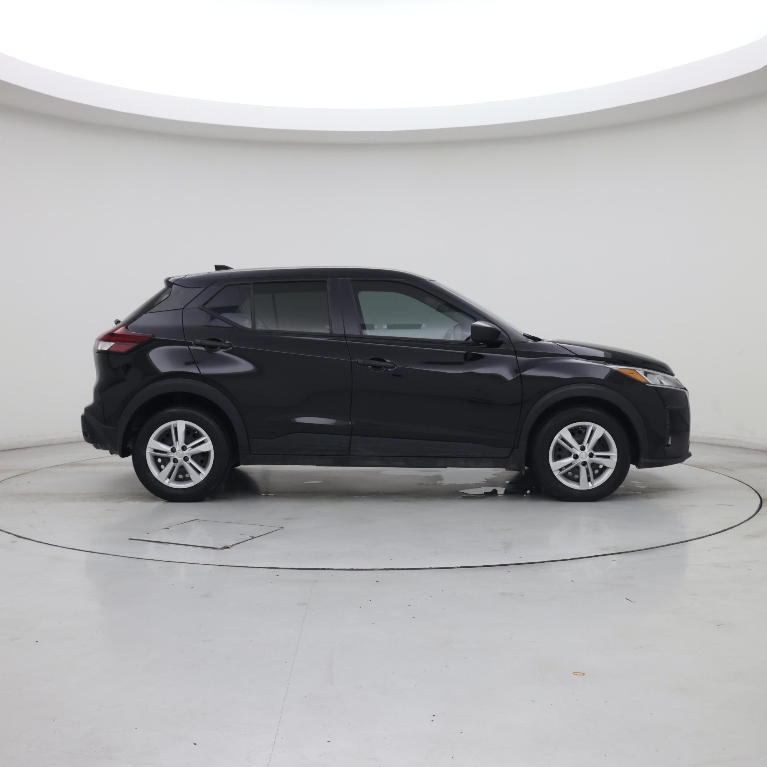 Thumbnail: 2024 Nissan Kicks - 7
