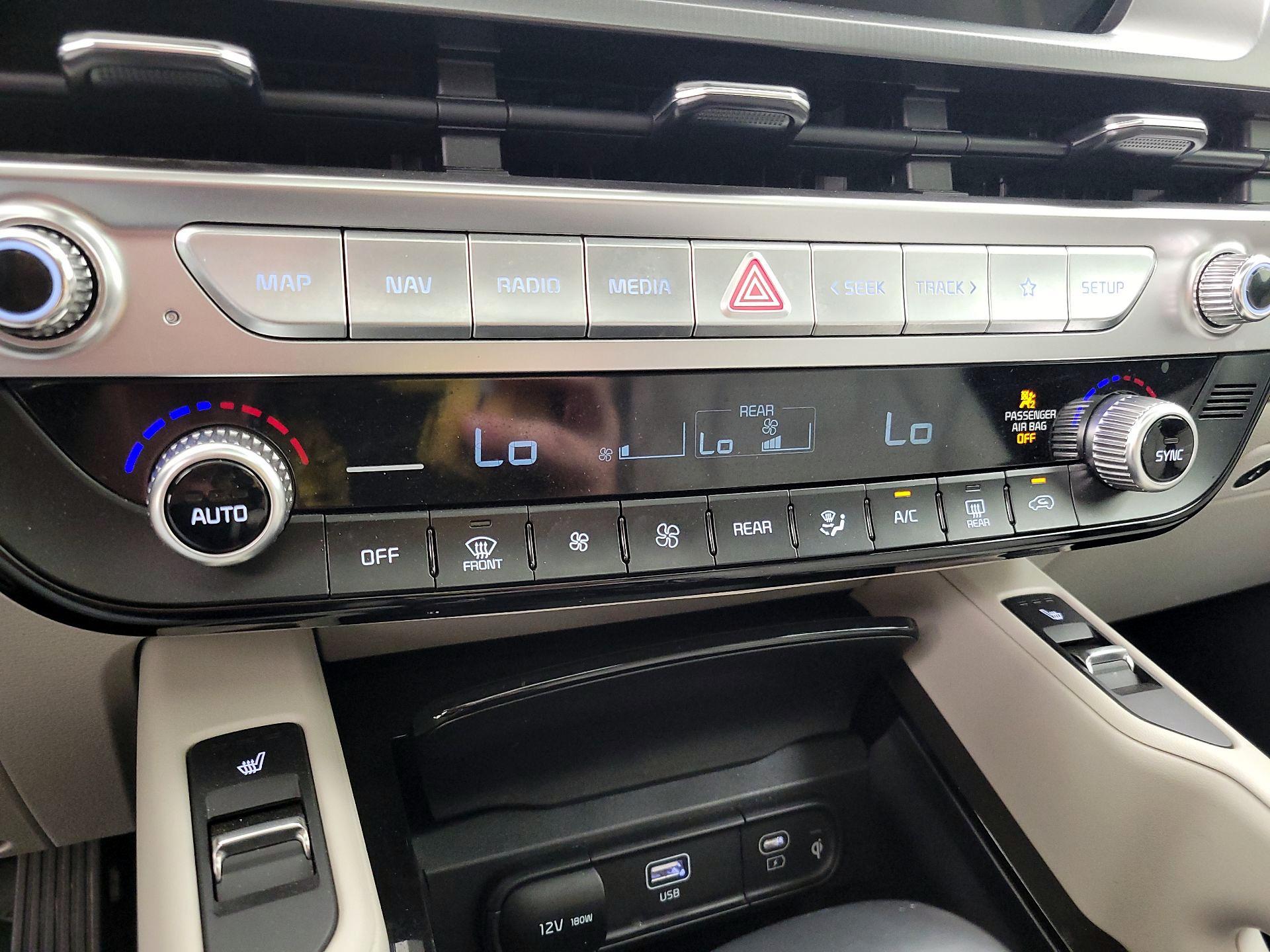 Thumbnail: 2025 Kia Telluride - 17