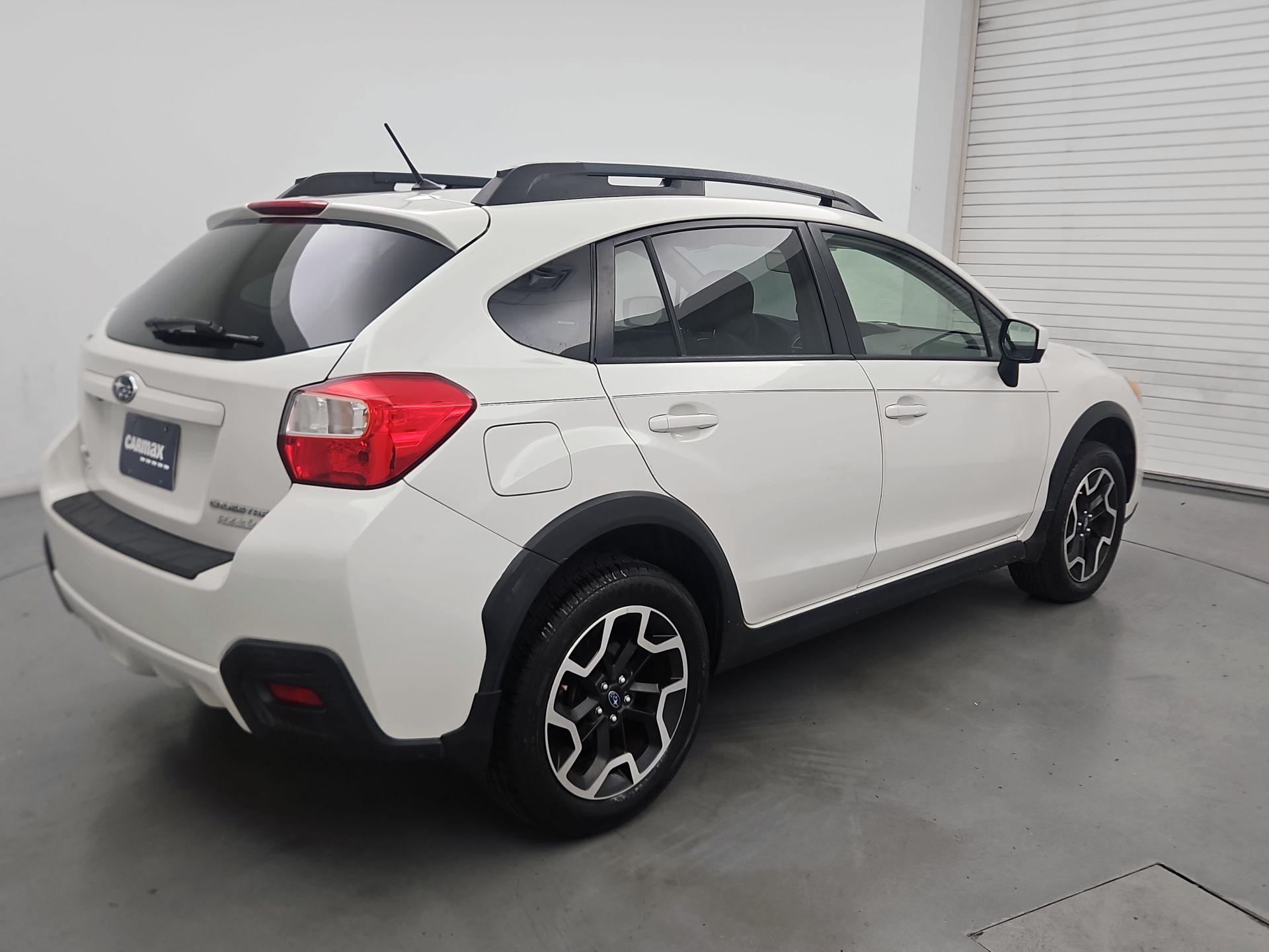 Thumbnail: 2017 Subaru Crosstrek - 5