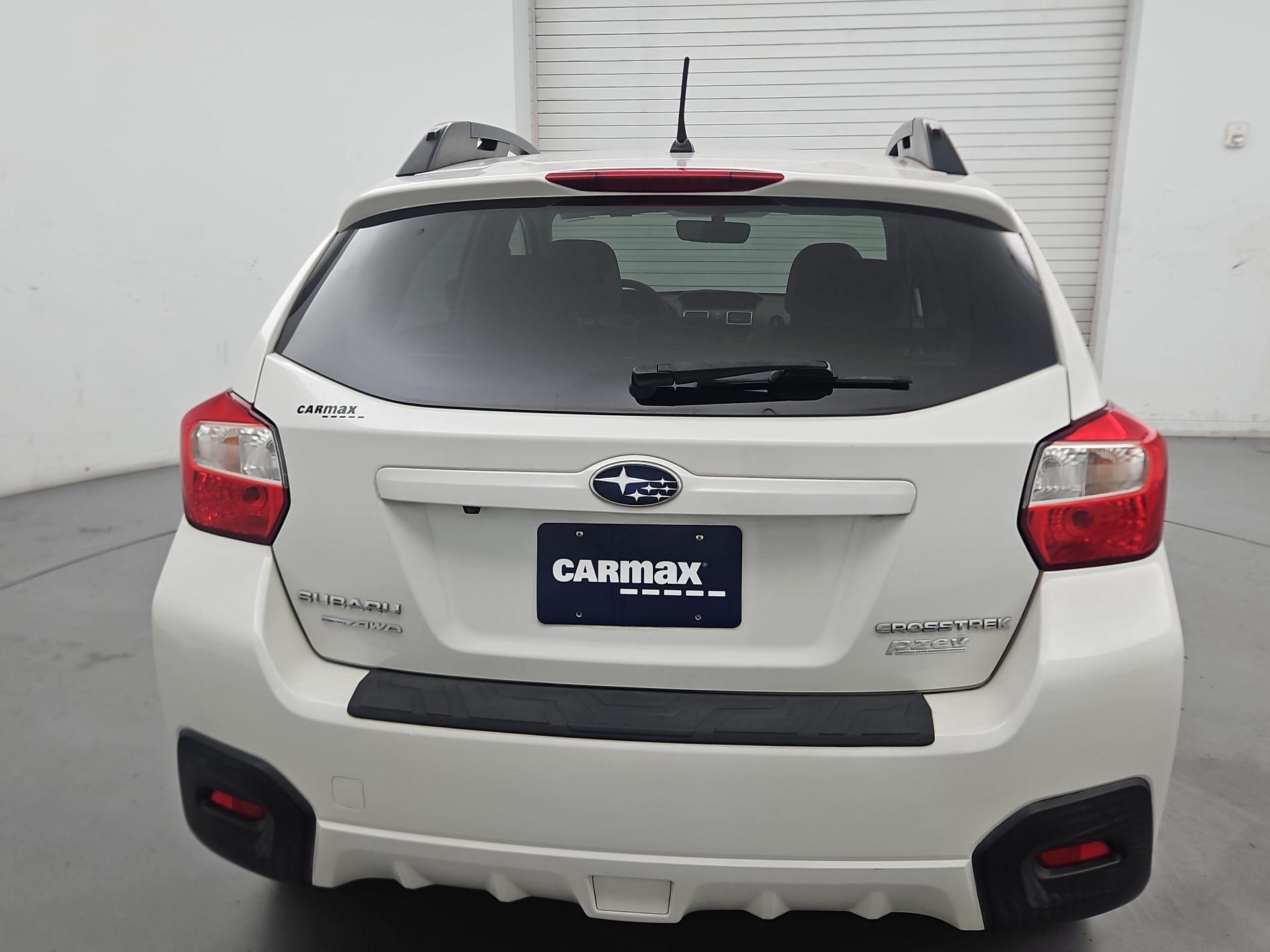 Thumbnail: 2017 Subaru Crosstrek - 6