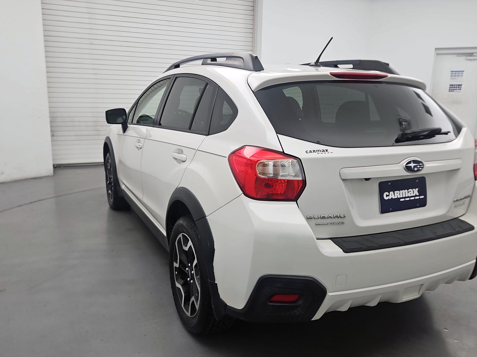 Thumbnail: 2017 Subaru Crosstrek - 7