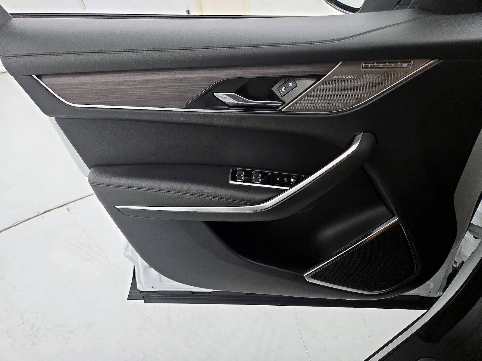 2023 Jaguar F-Pace S - Photo 13