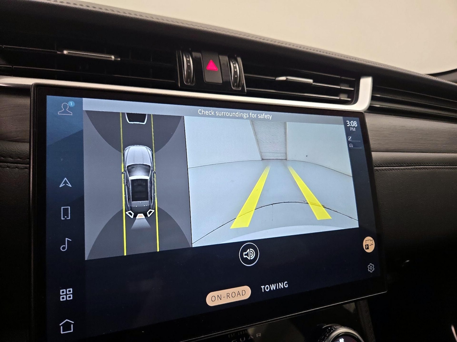 2023 Jaguar F-Pace S - Photo 16