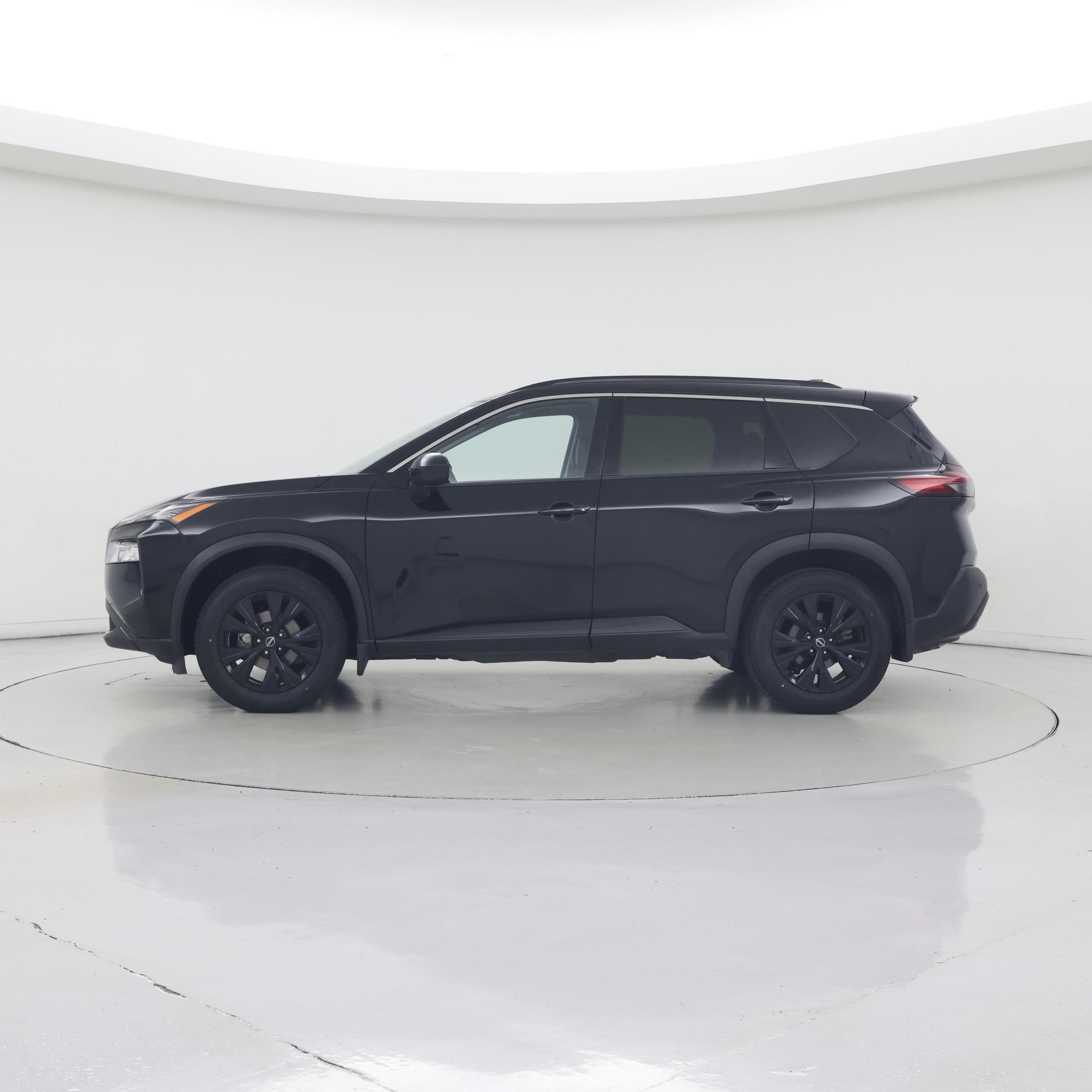 Thumbnail: 2023 Nissan Rogue - 3