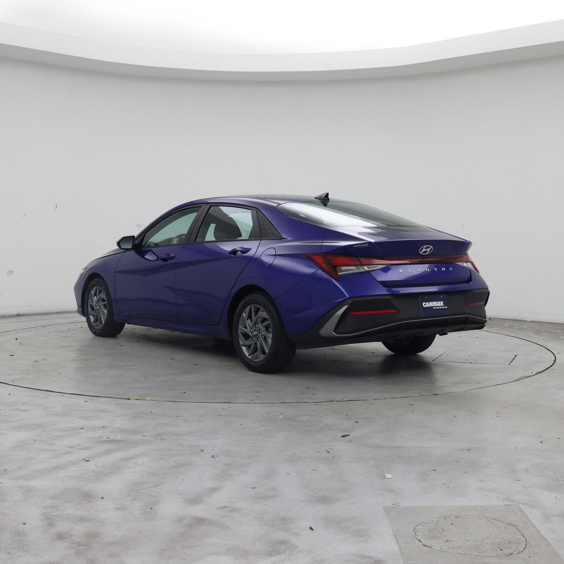 Thumbnail: 2024 Hyundai Elantra - 2
