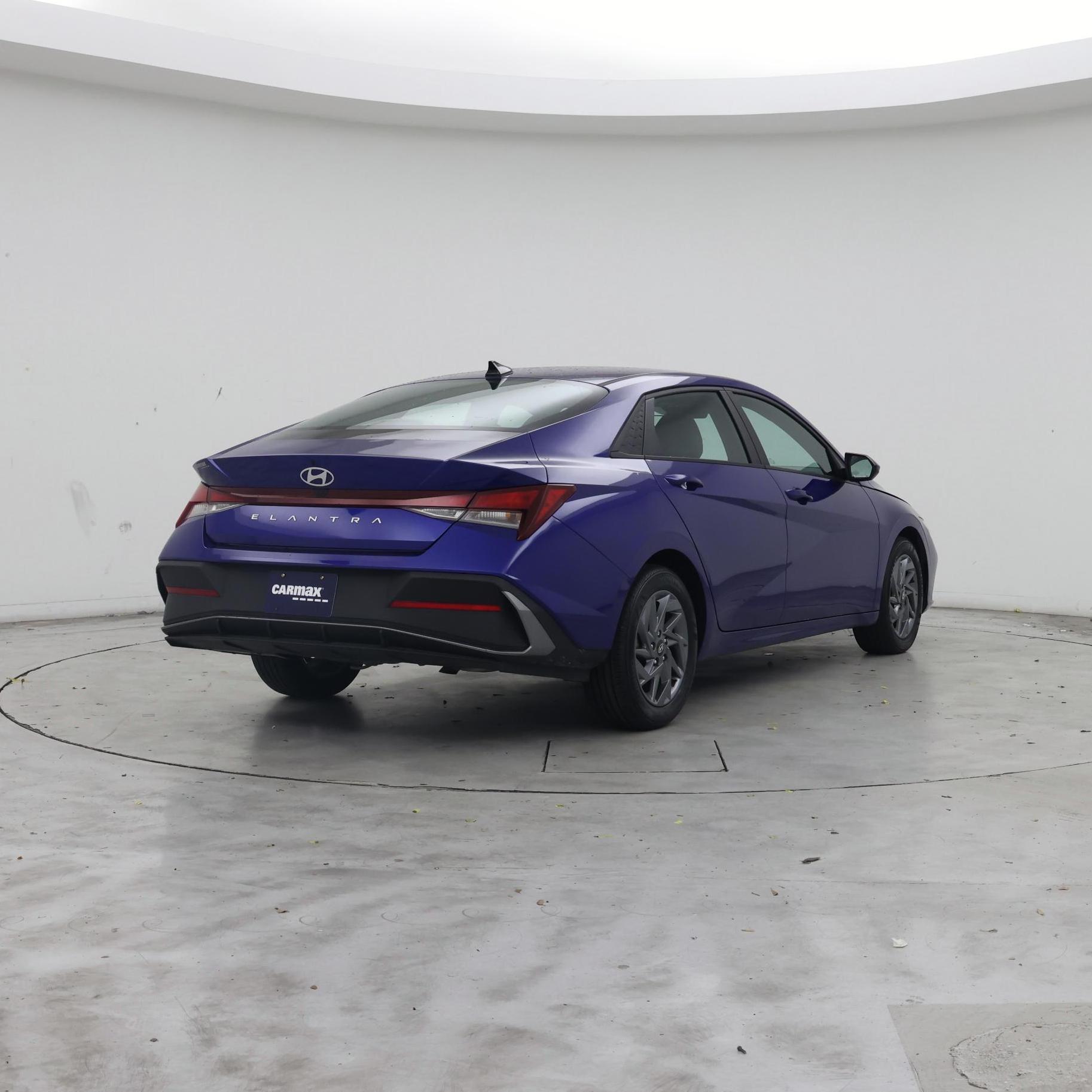 Thumbnail: 2024 Hyundai Elantra - 8