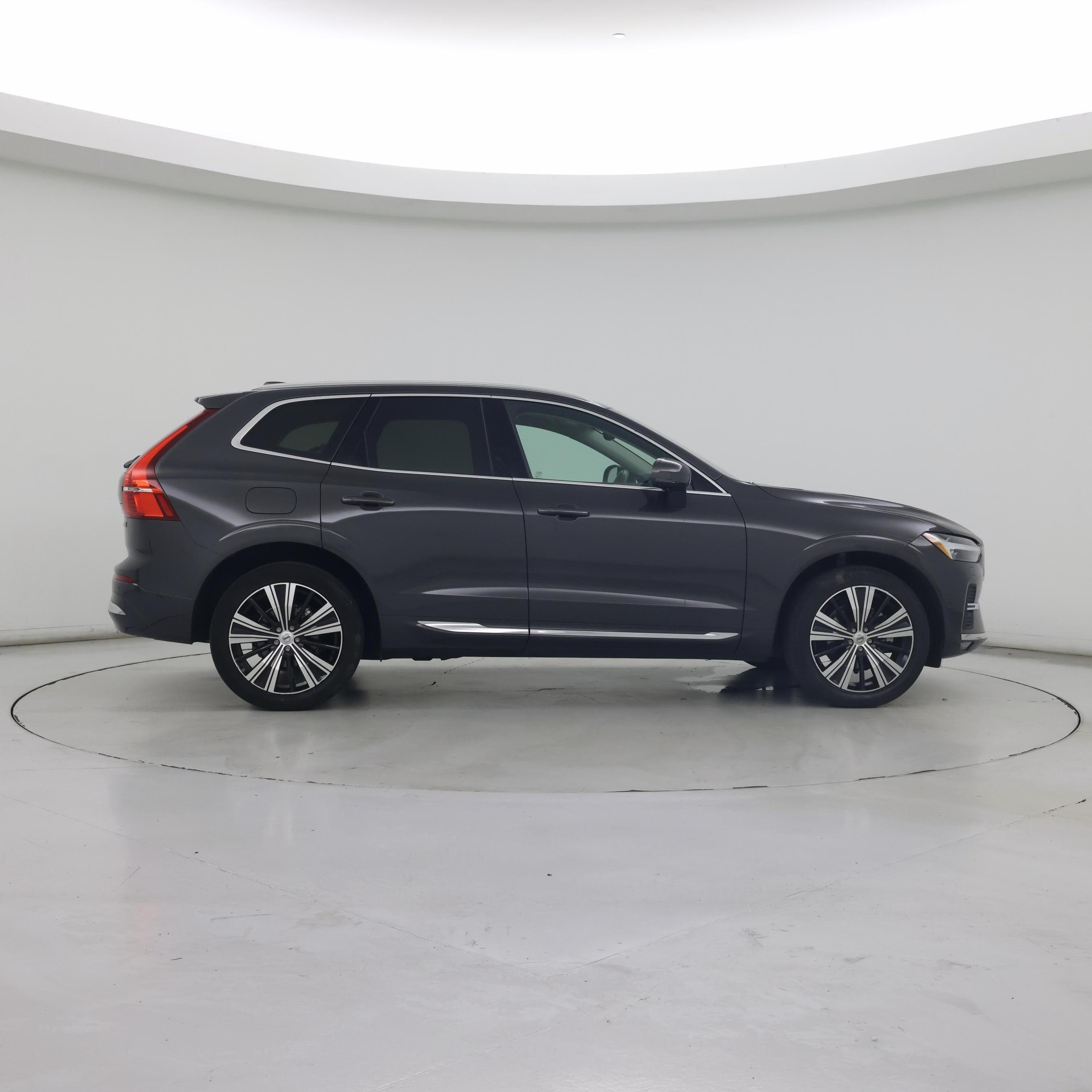 Thumbnail: 2023 Volvo XC60 - 7