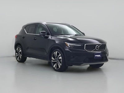 2023 Volvo XC40 B5 Ultimate Bright Theme