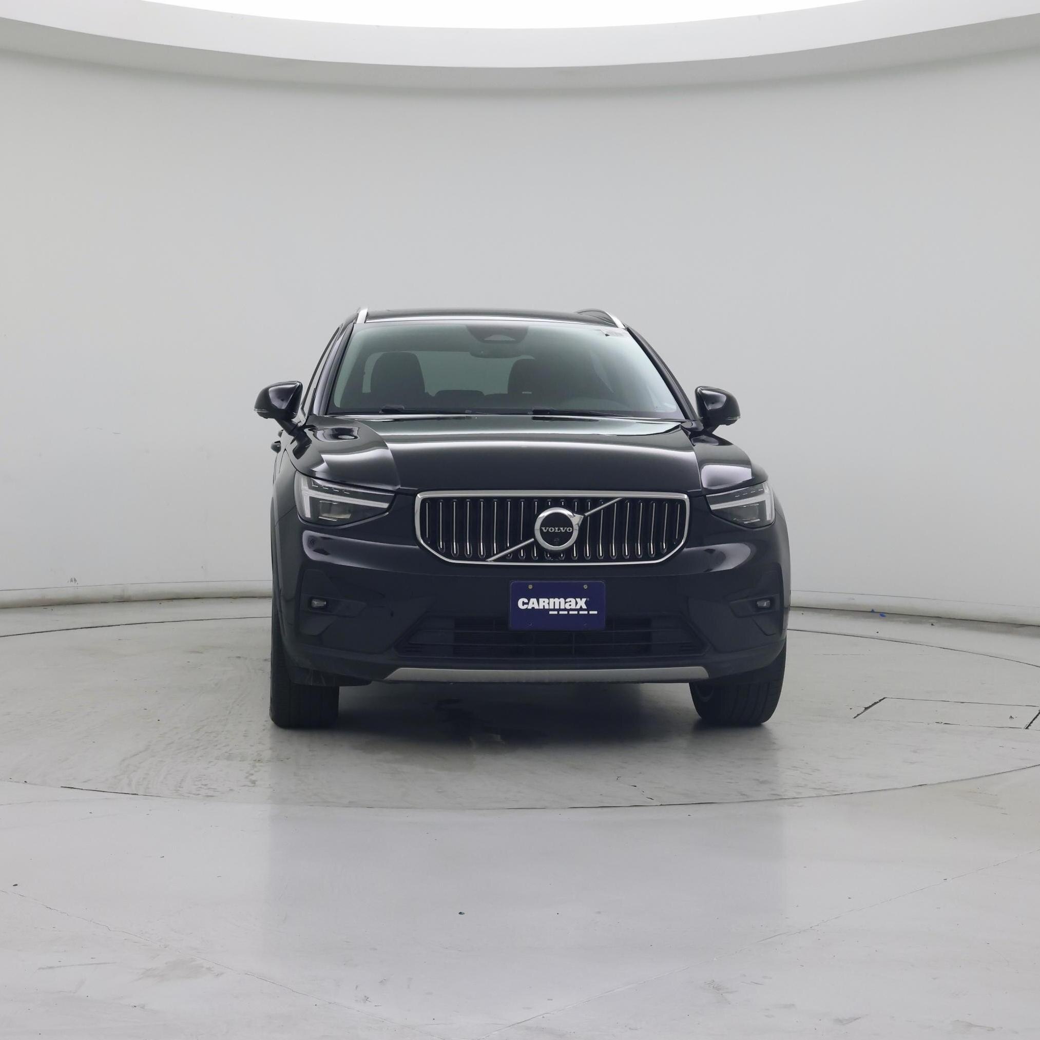 Thumbnail: 2023 Volvo XC40 - 5