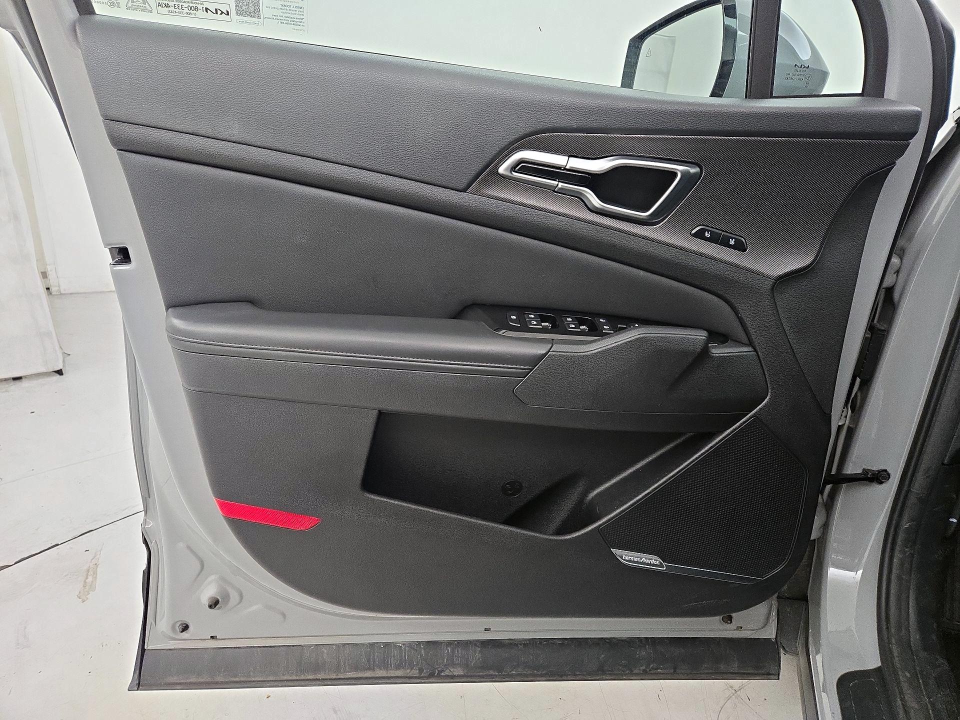 Thumbnail: 2023 Kia Sportage - 12
