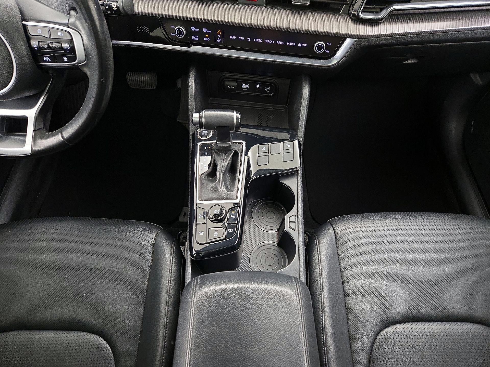 Thumbnail: 2023 Kia Sportage - 18