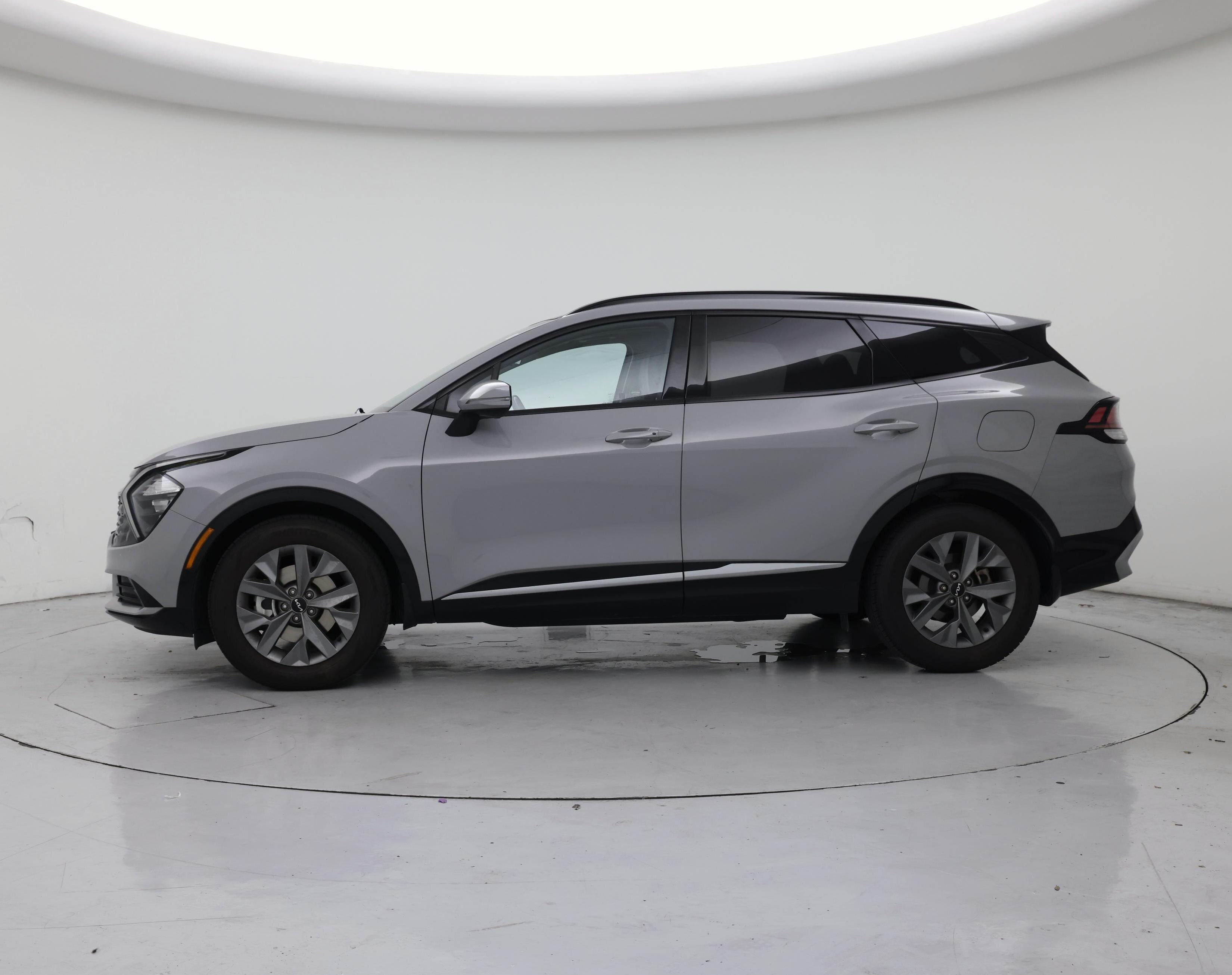 Thumbnail: 2023 Kia Sportage - 3