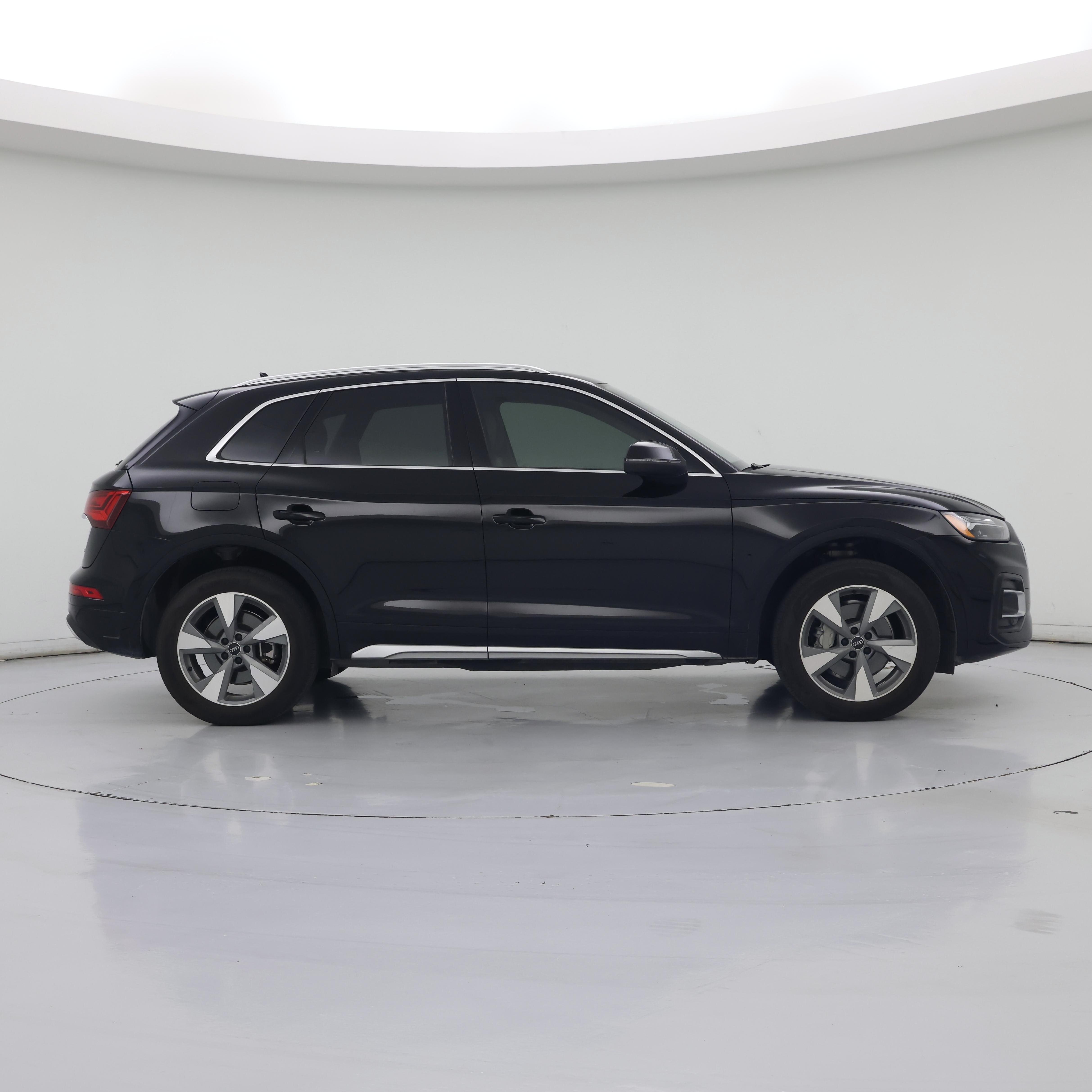 Thumbnail: 2024 Audi Q5 - 7