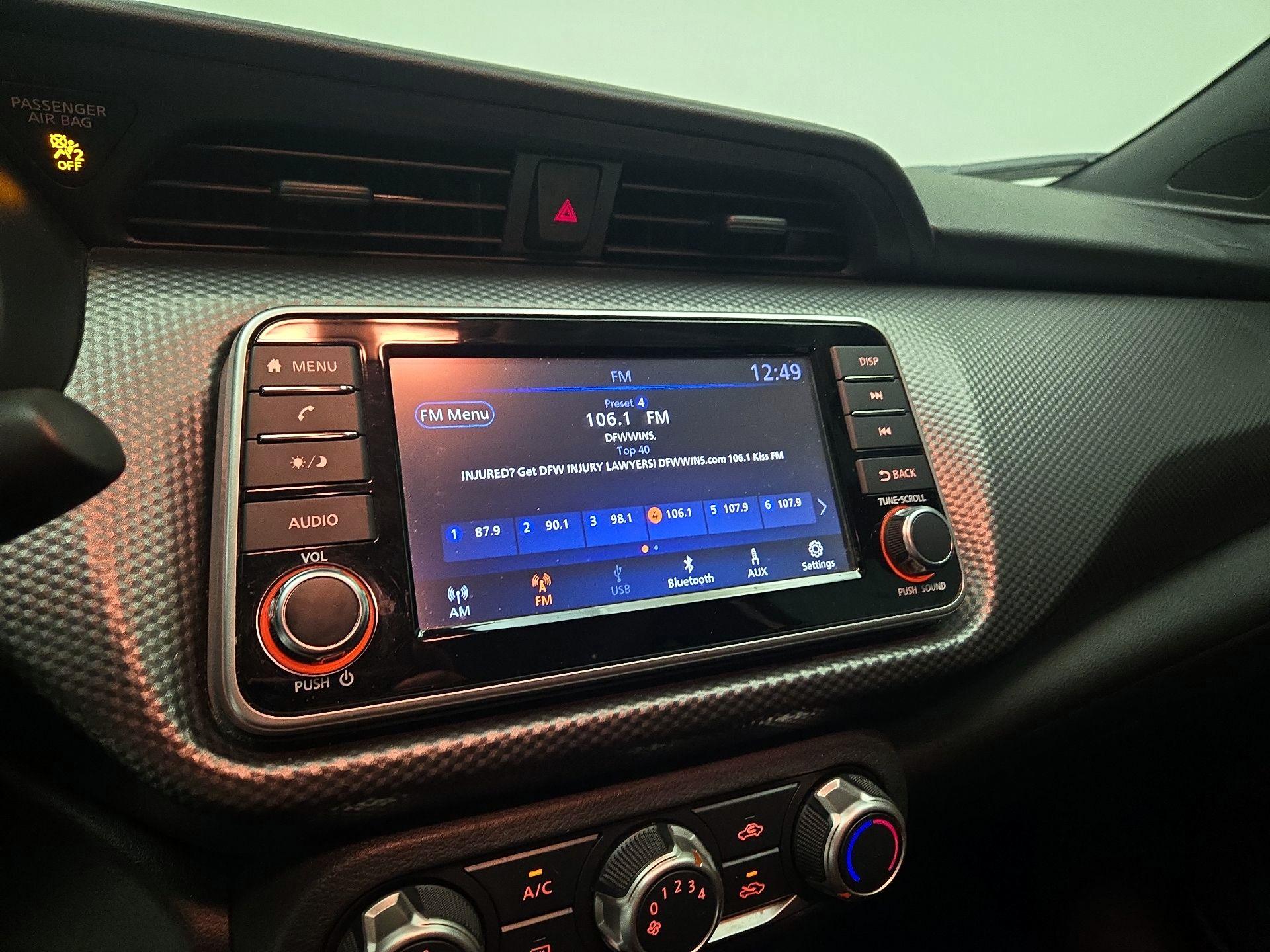 Thumbnail: 2020 Nissan Kicks - 15