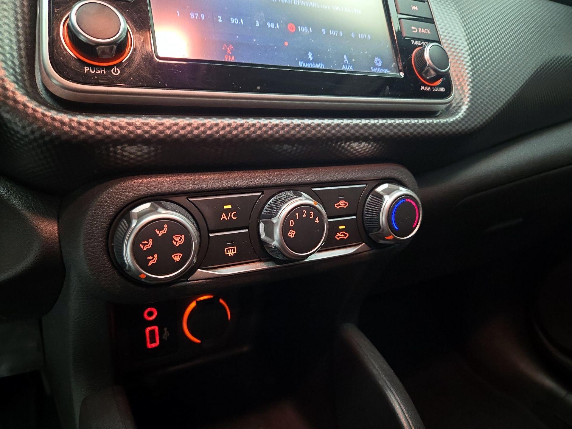 Thumbnail: 2020 Nissan Kicks - 16