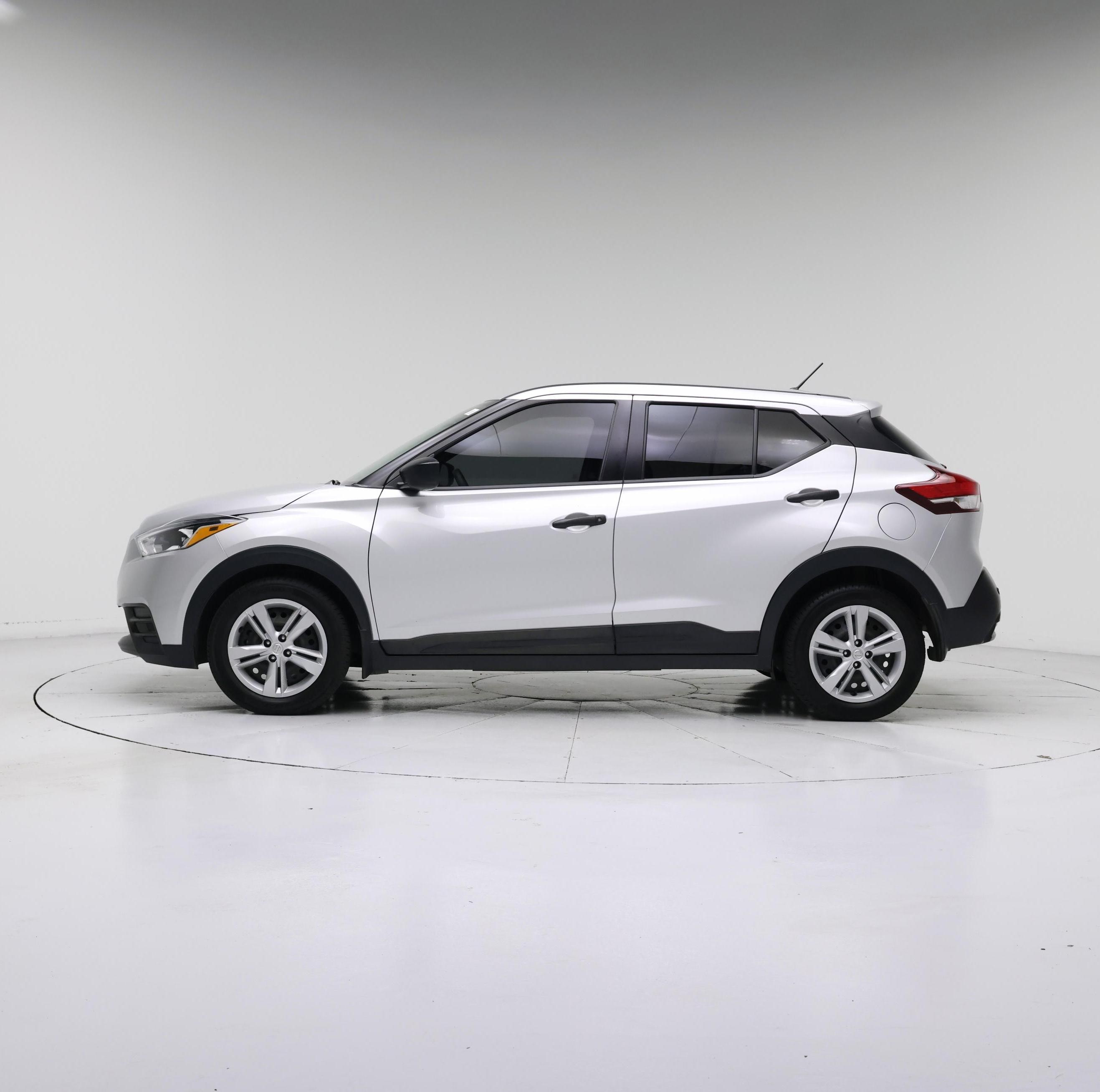 Thumbnail: 2020 Nissan Kicks - 3