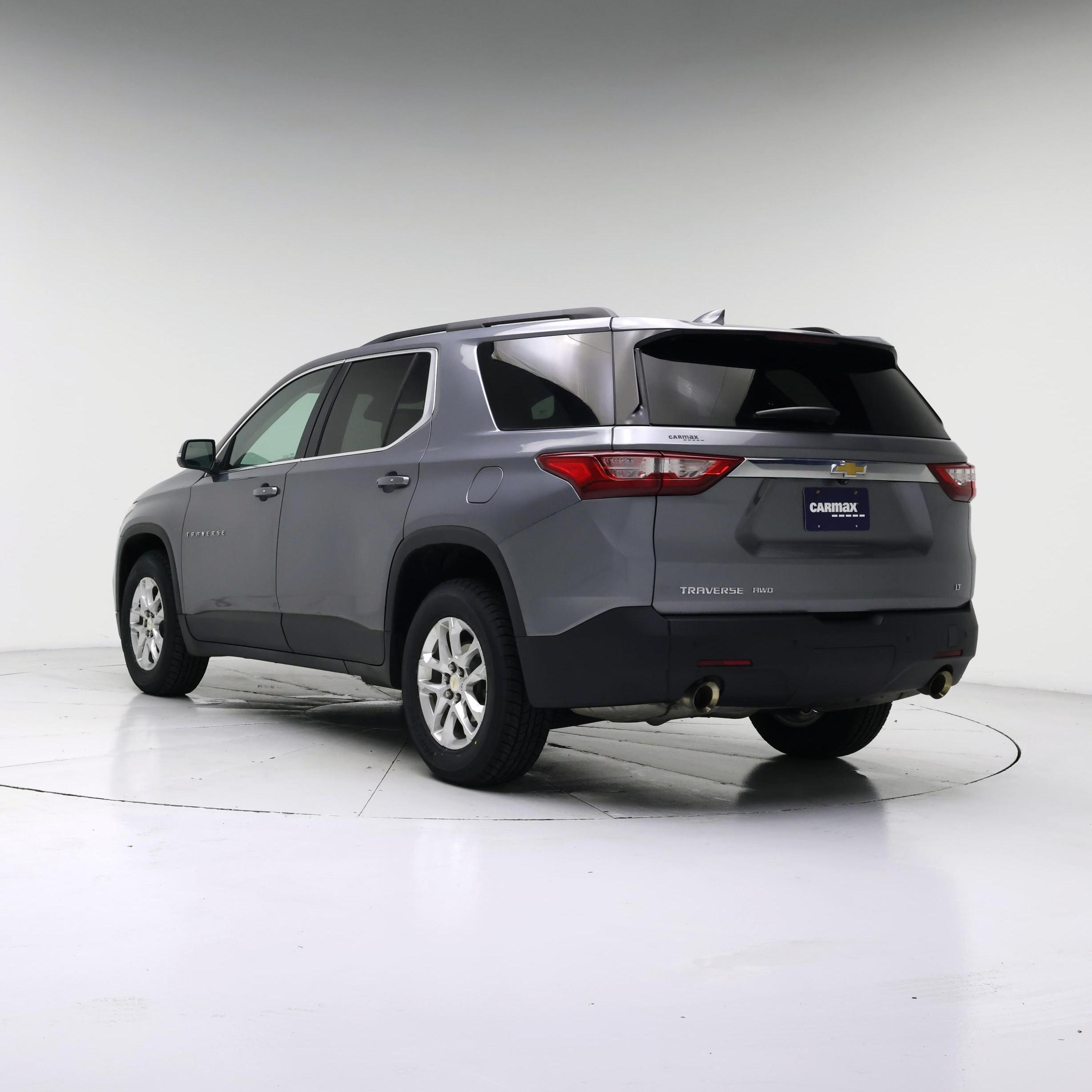 Thumbnail: 2021 Chevrolet Traverse - 2