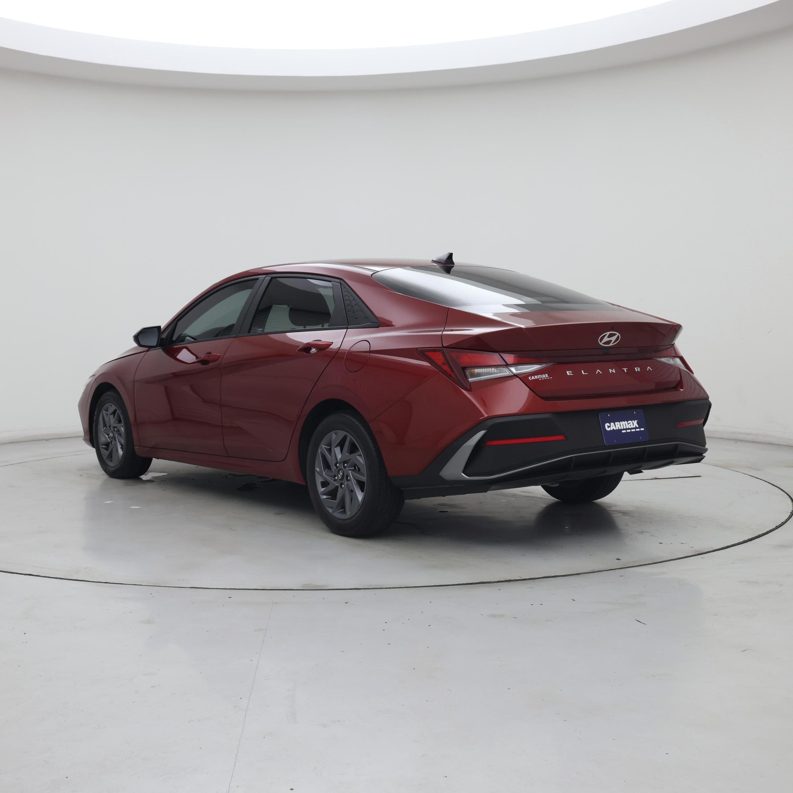 Thumbnail: 2024 Hyundai Elantra - 2