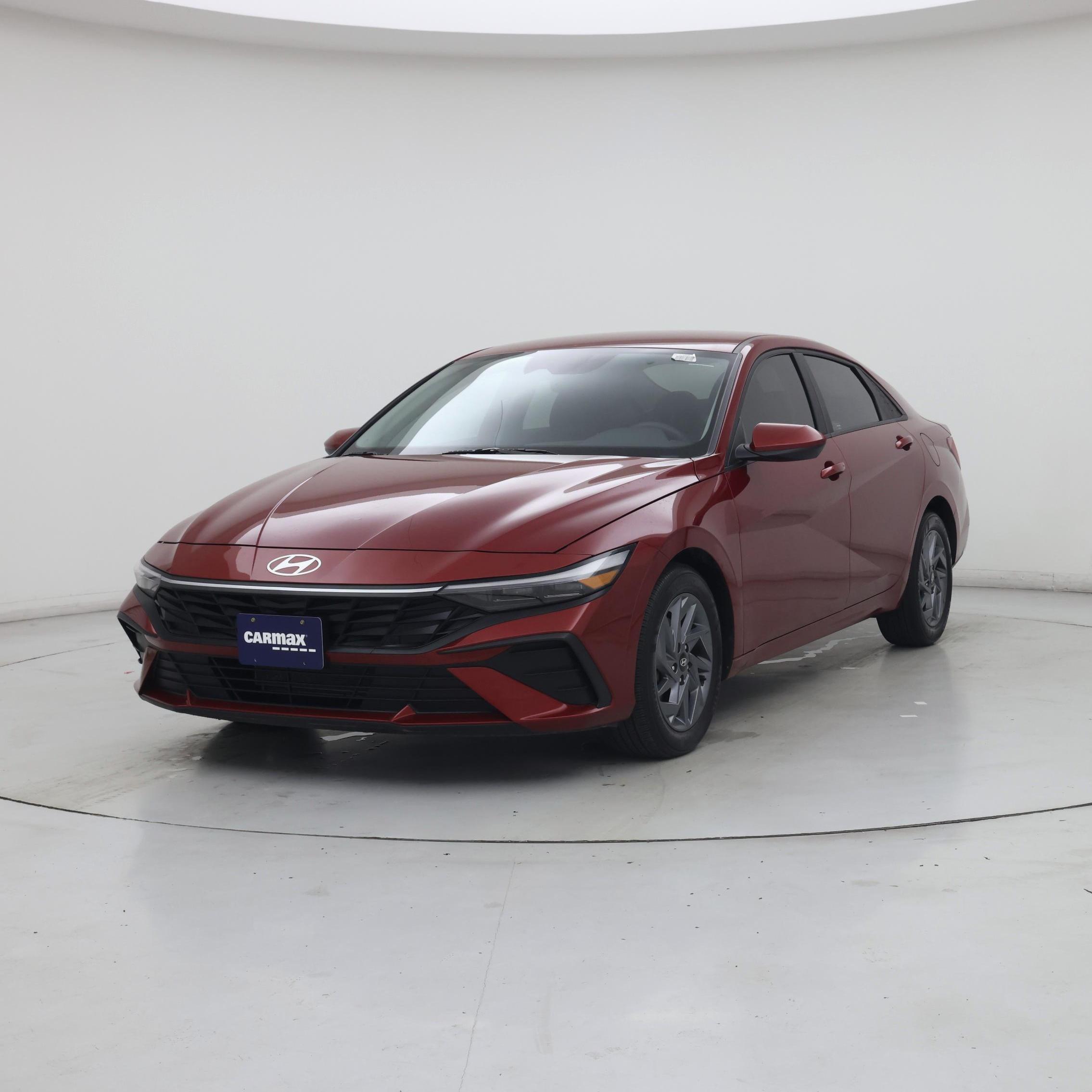 Thumbnail: 2024 Hyundai Elantra - 4