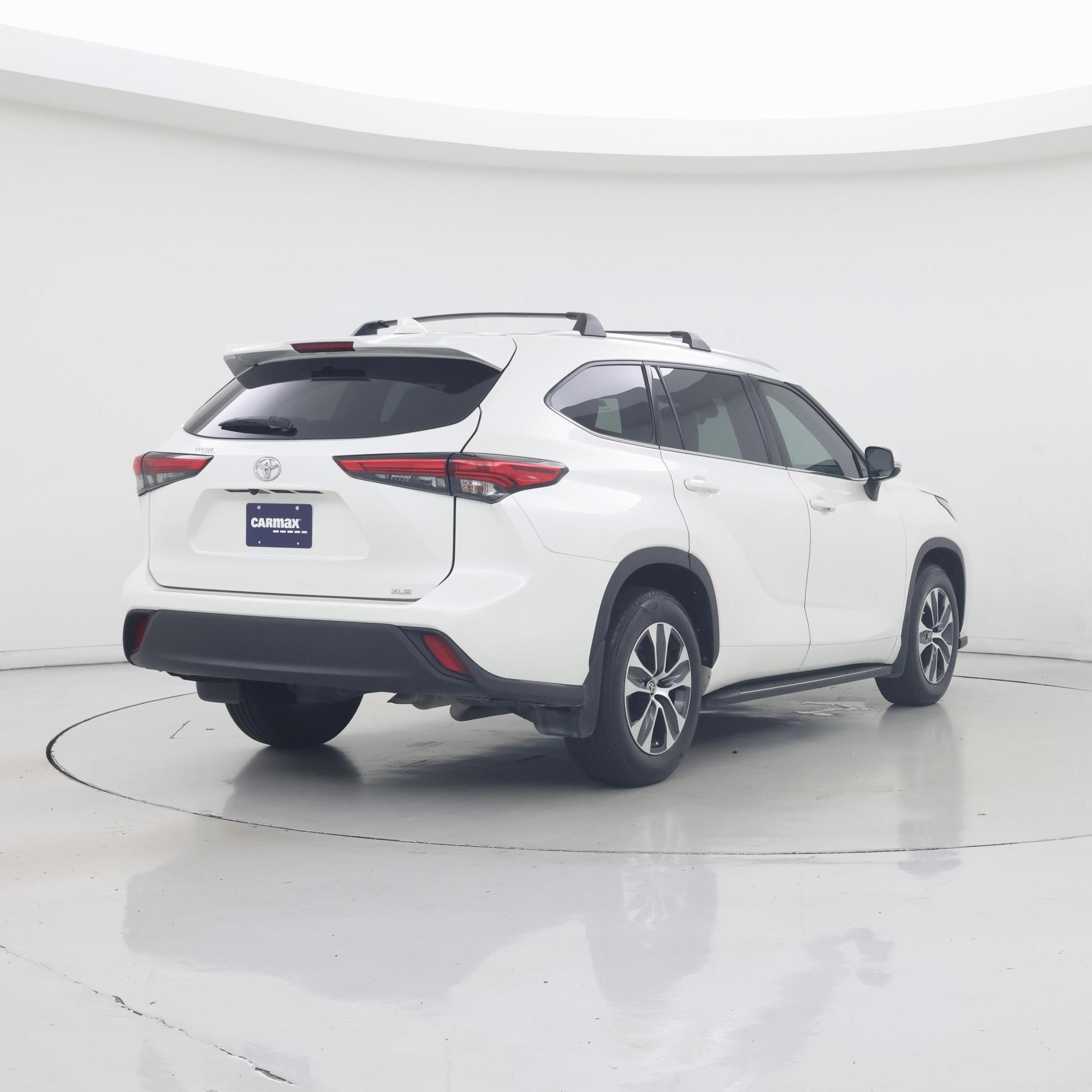 Thumbnail: 2021 Toyota Highlander - 8