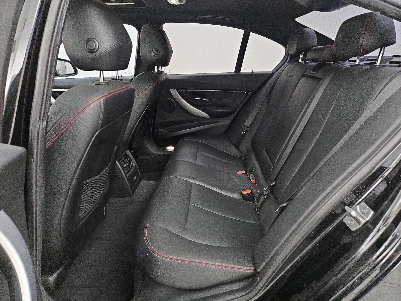 2016 BMW 3 Series 328i - Photo 21