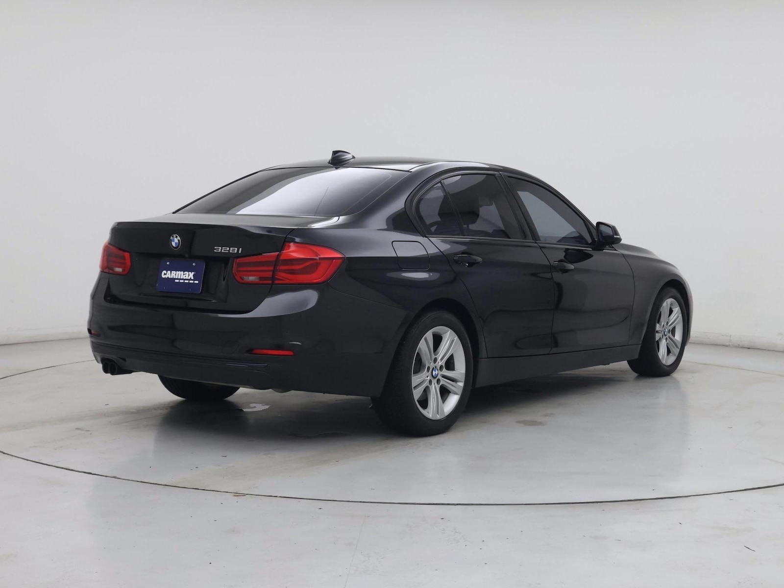 2016 BMW 3 Series 328i - Photo 9