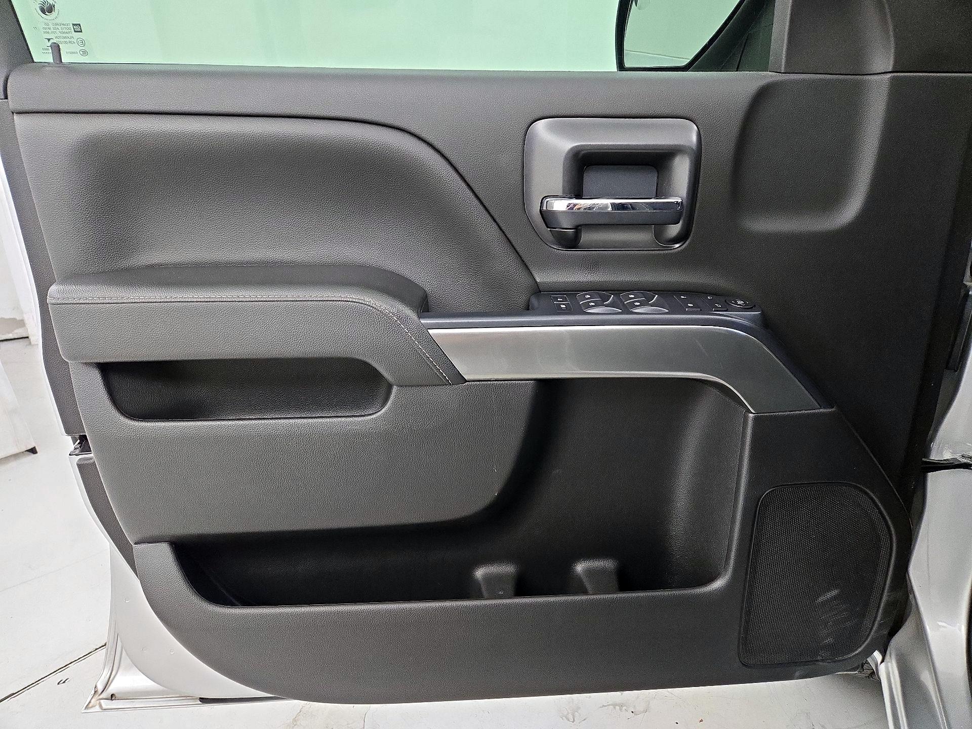 Thumbnail: 2019 Chevrolet Silverado 1500 - 12