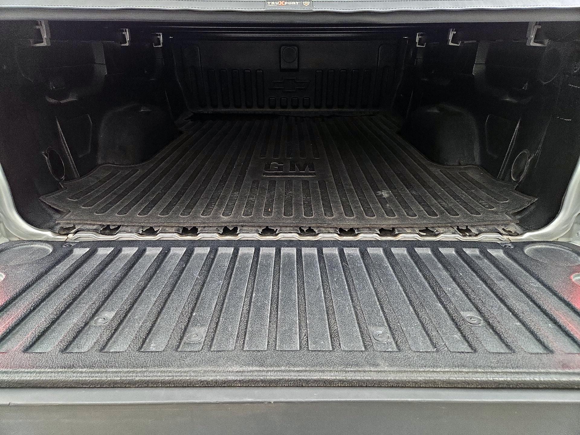 Thumbnail: 2019 Chevrolet Silverado 1500 - 20