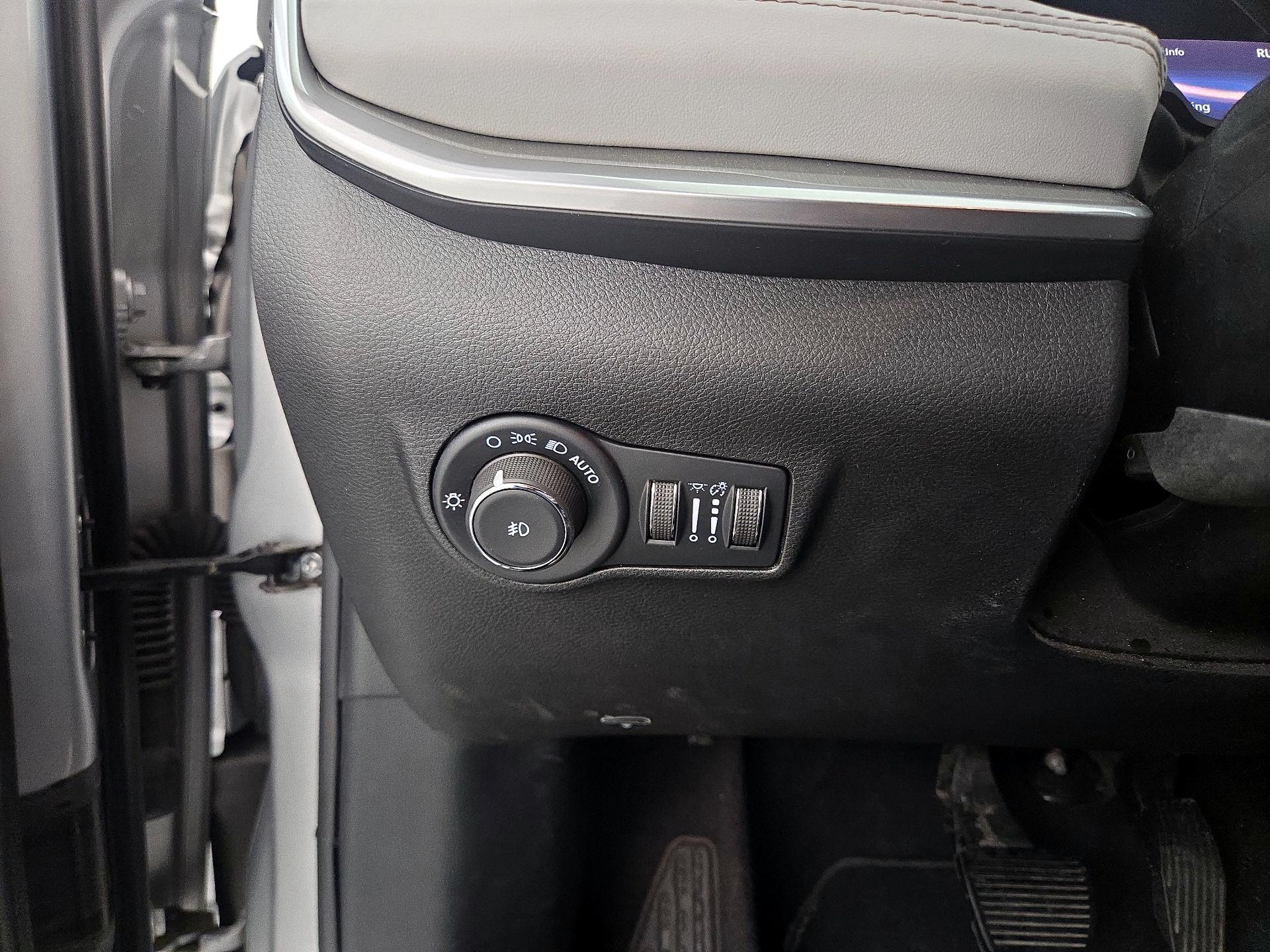 Thumbnail: 2025 Jeep Compass - 13