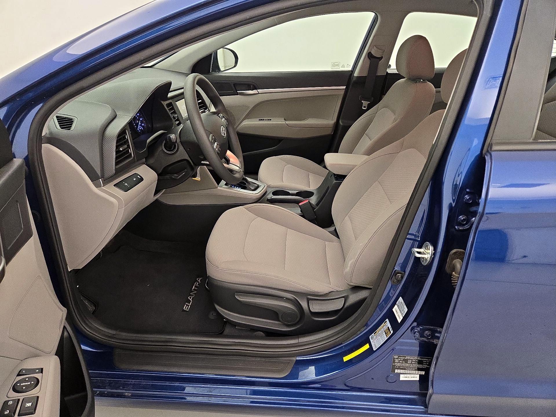 Thumbnail: 2020 Hyundai Elantra - 11