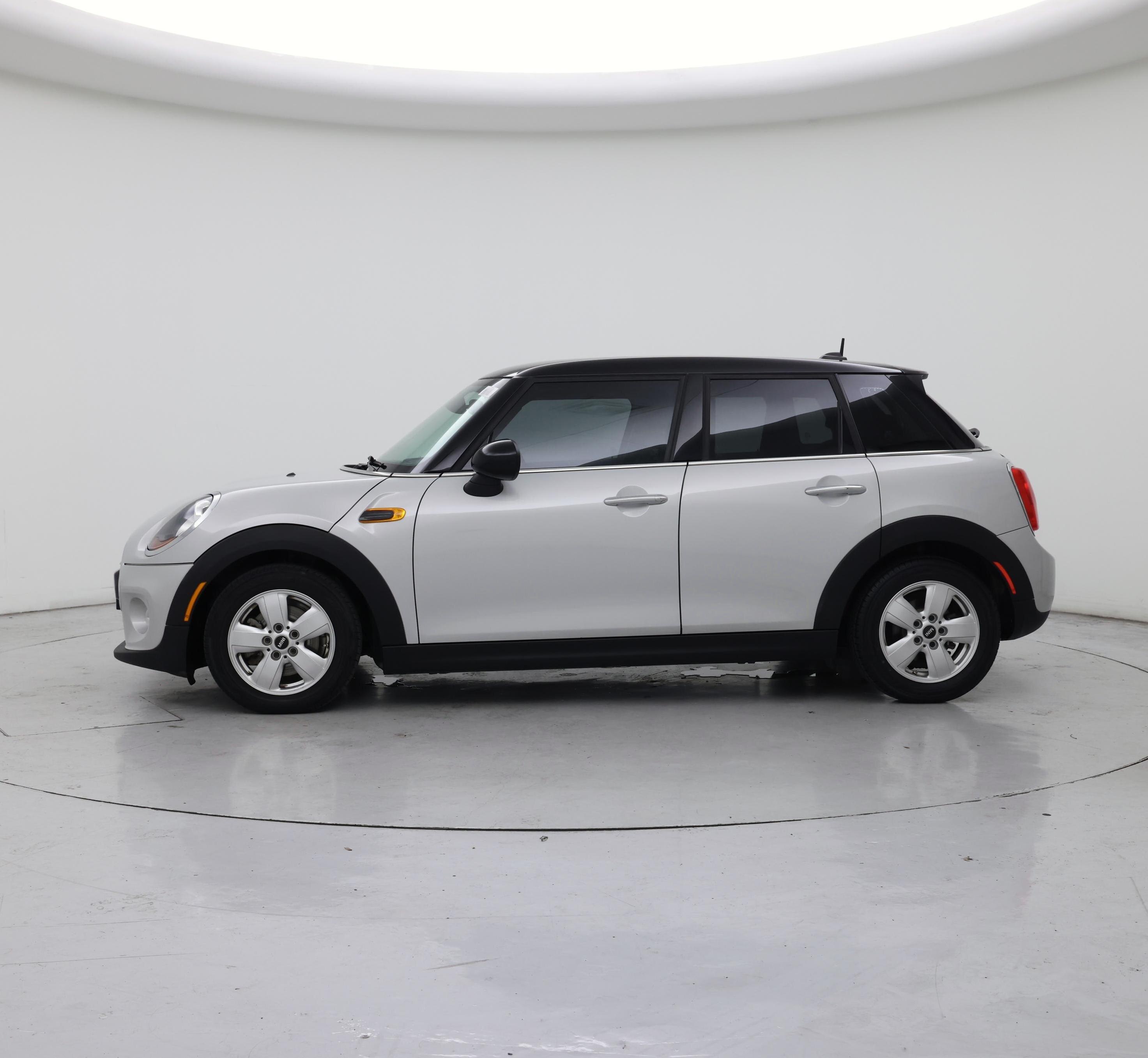 Thumbnail: 2015 MINI Cooper Hardtop - 3