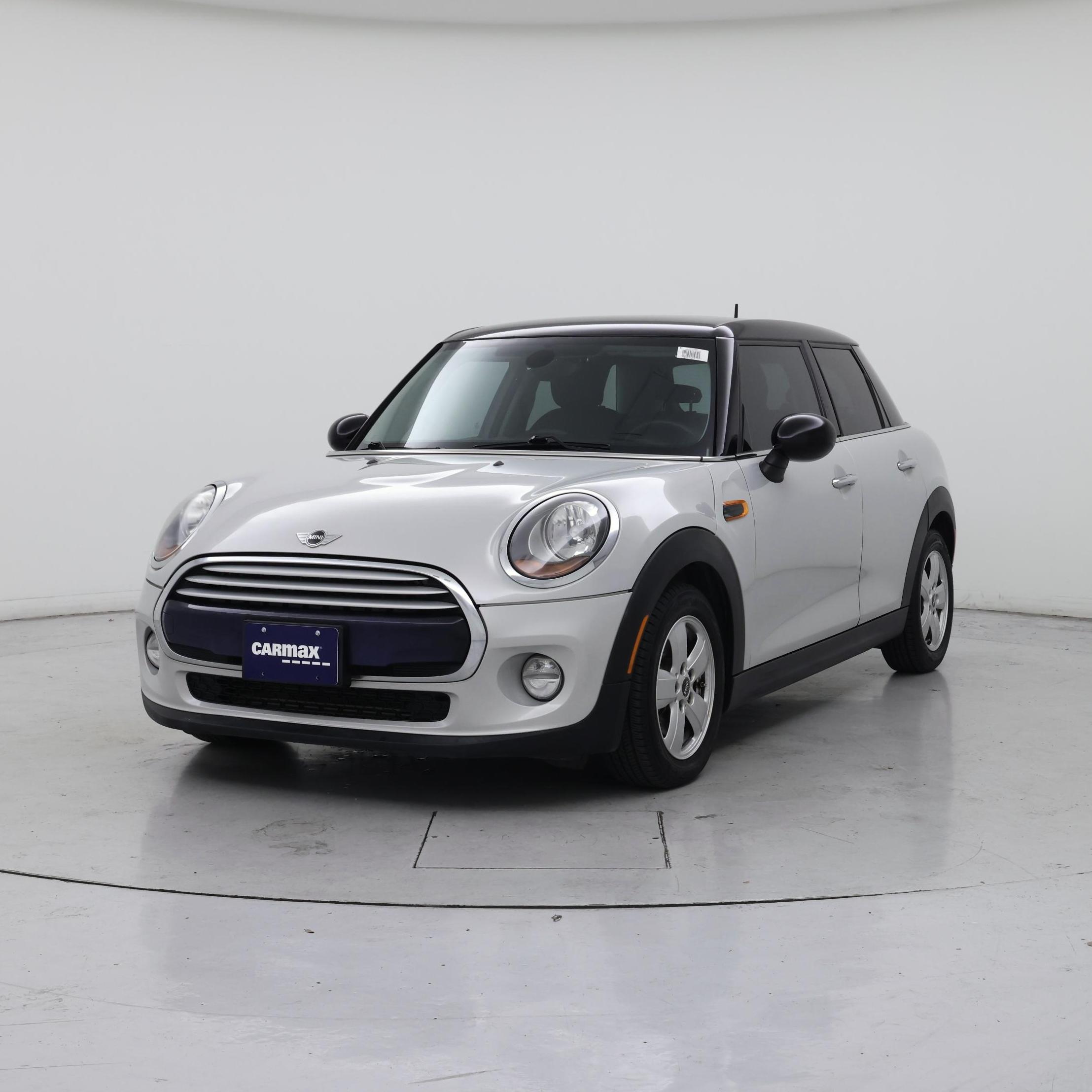 Thumbnail: 2015 MINI Cooper Hardtop - 4