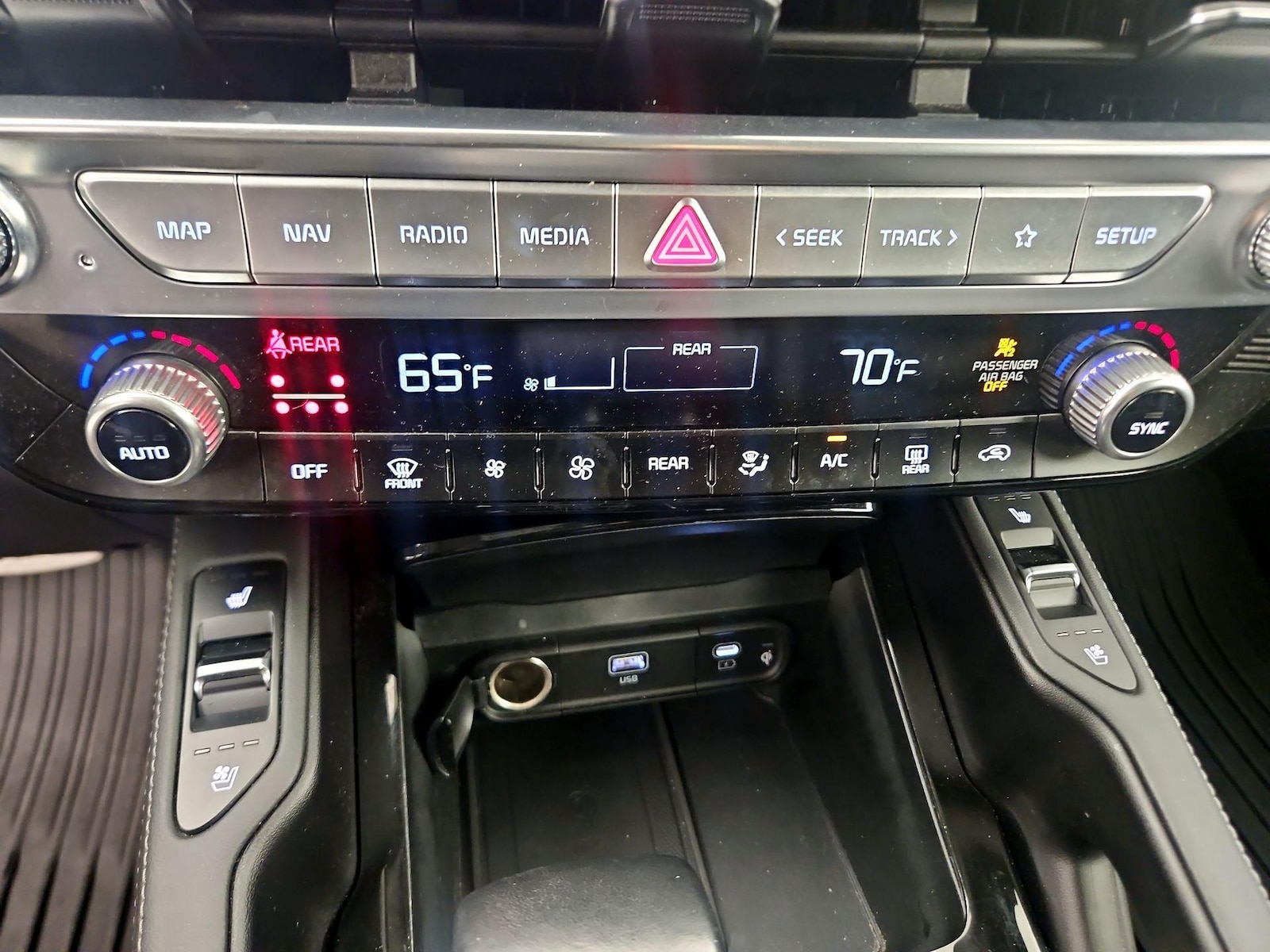 2024 Kia Telluride SX Prestige - Photo 16