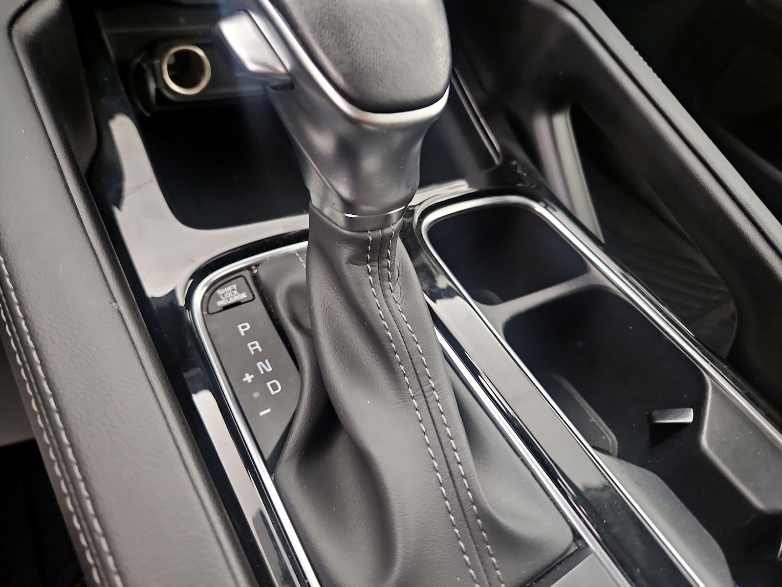 2024 Kia Telluride SX Prestige - Photo 17