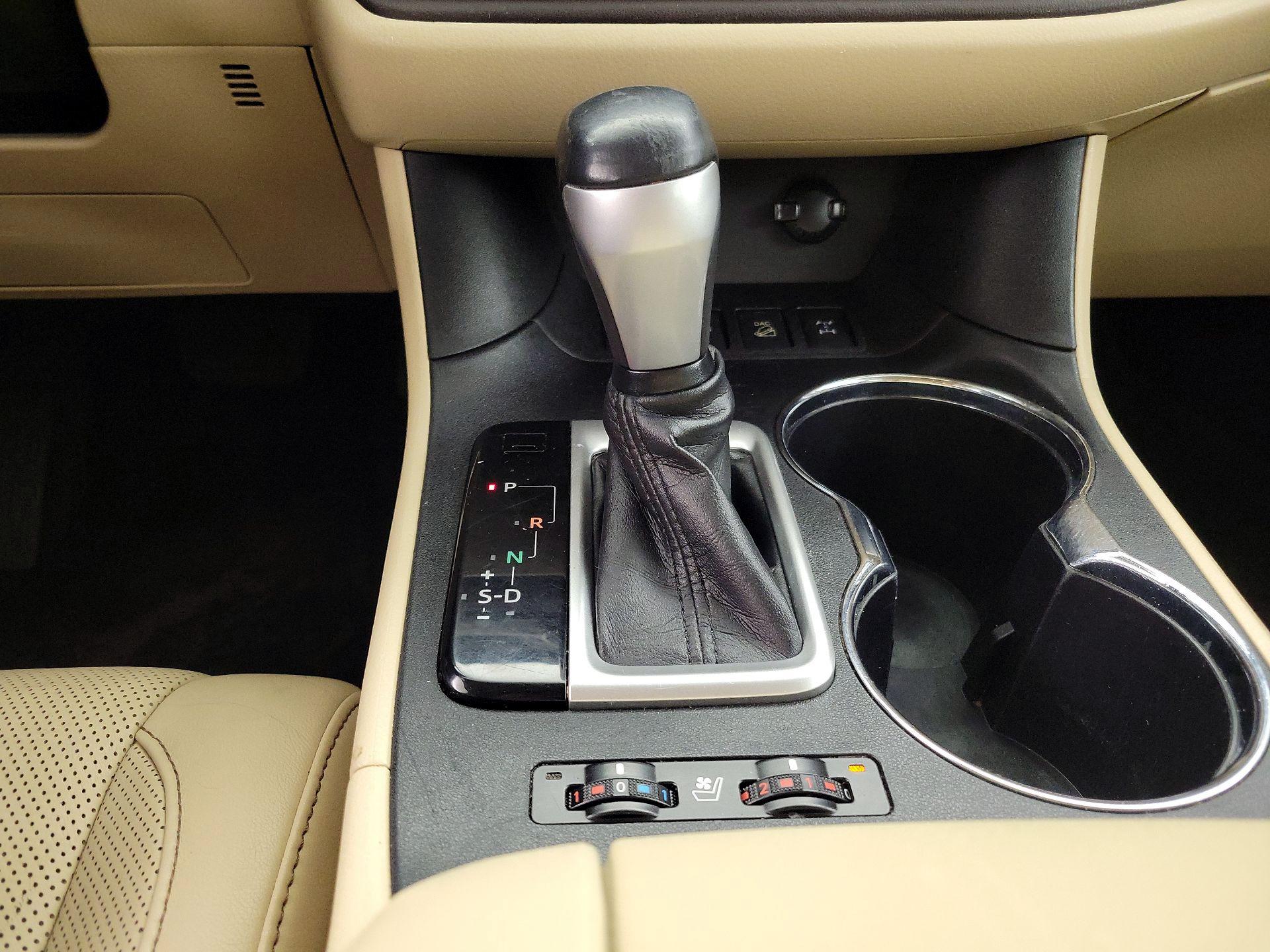 Thumbnail: 2014 Toyota Highlander - 17