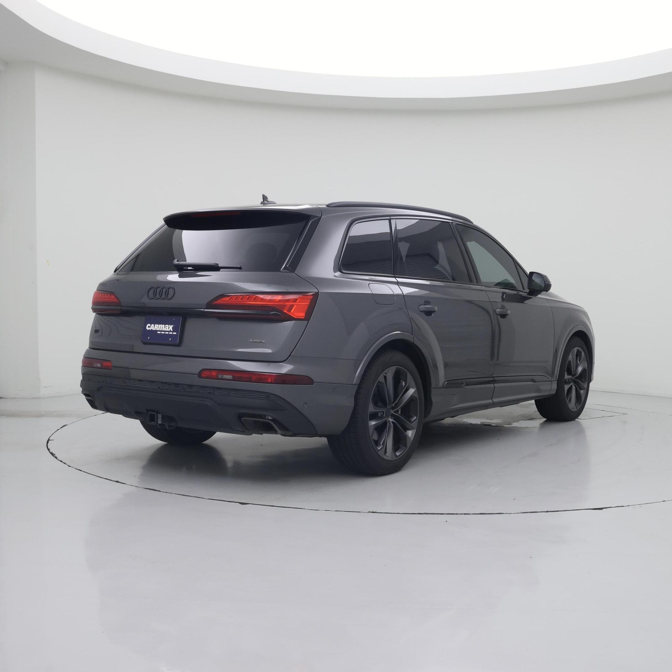 Thumbnail: 2026 Audi Q7 - 8