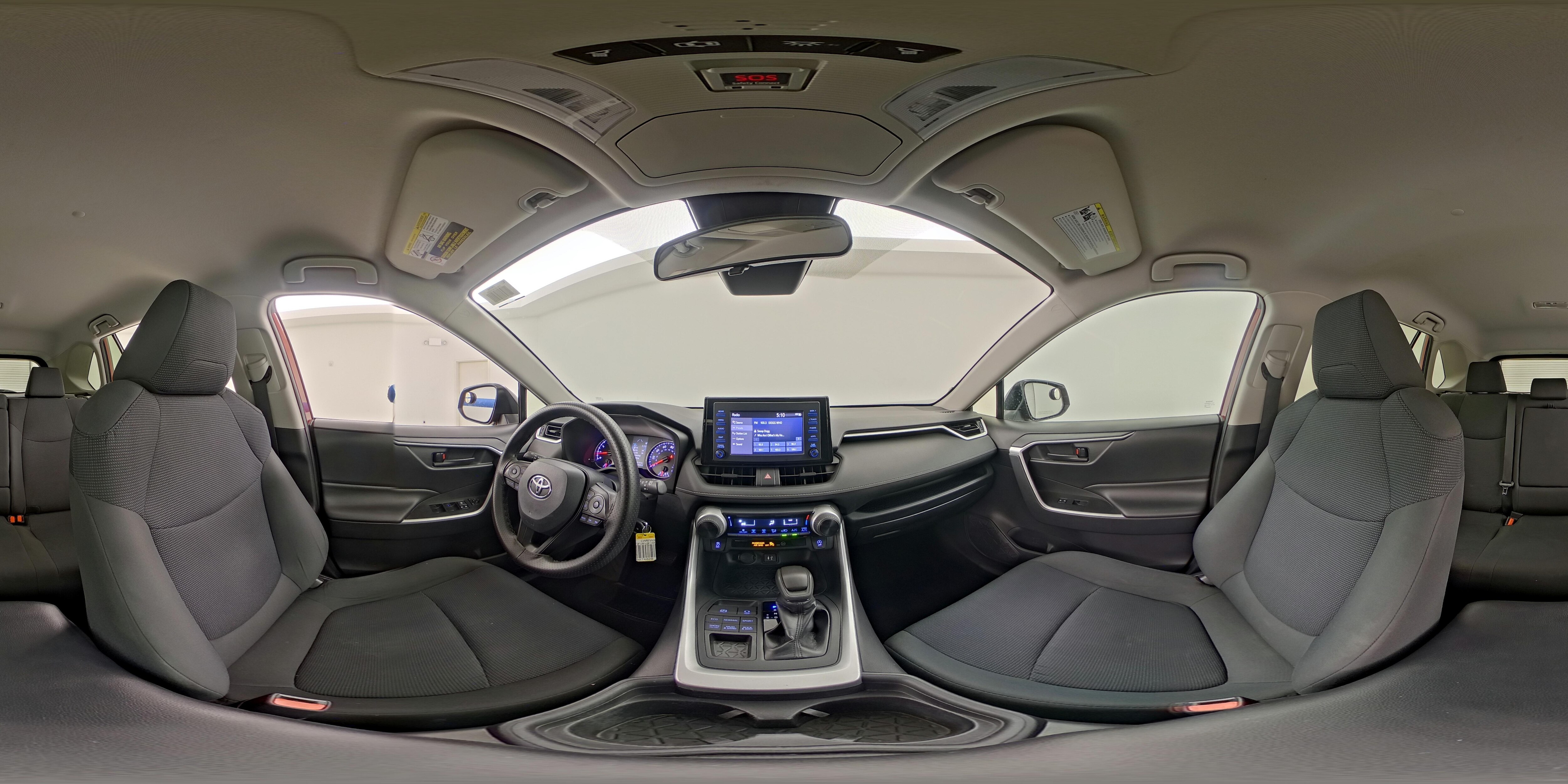 2019 Toyota RAV4 LE - Photo 23