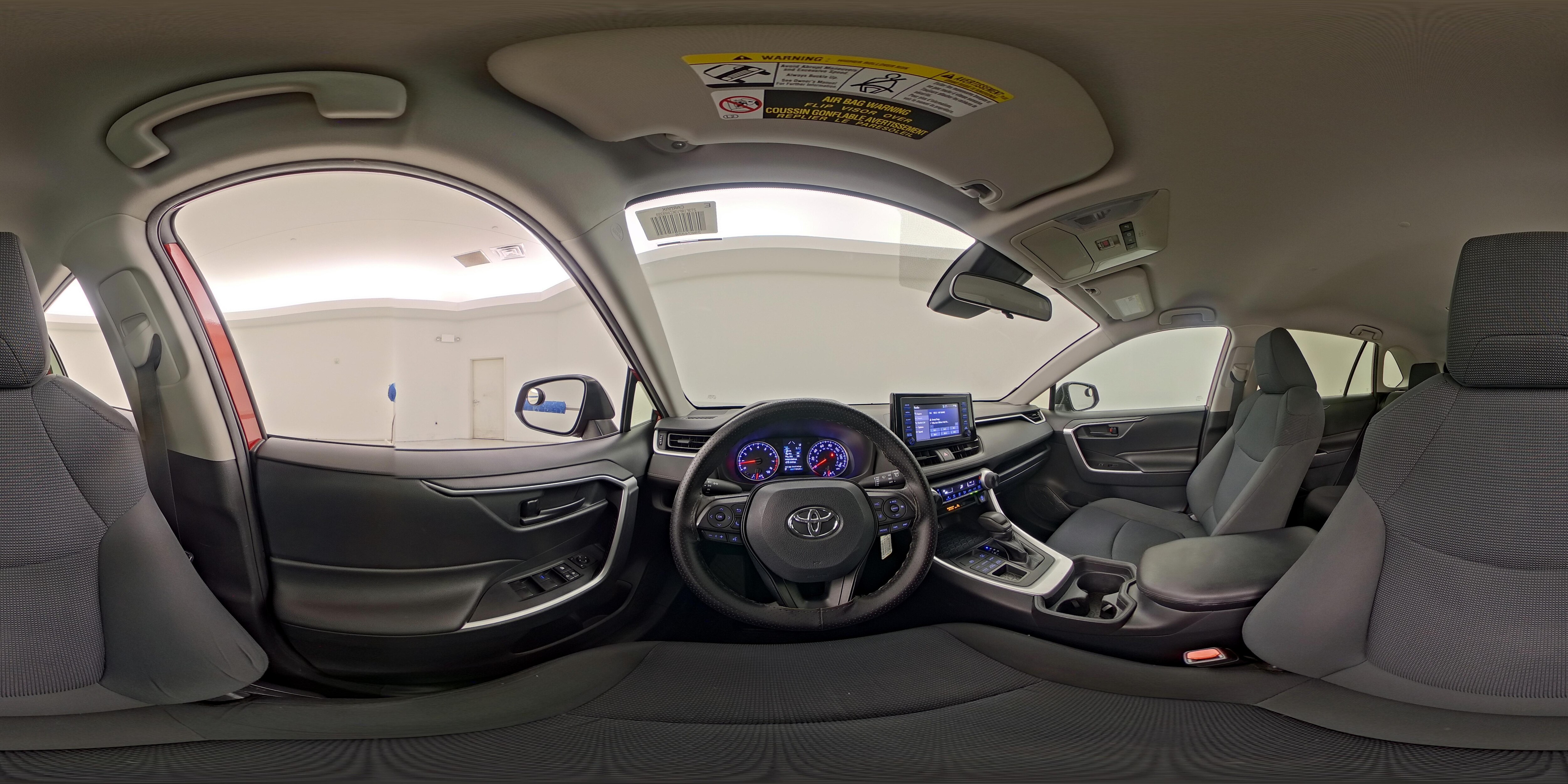 2019 Toyota RAV4 LE - Photo 25