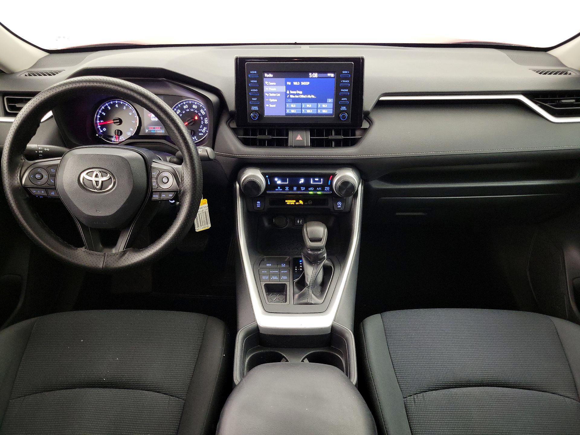 Thumbnail: 2019 Toyota RAV4 - 9