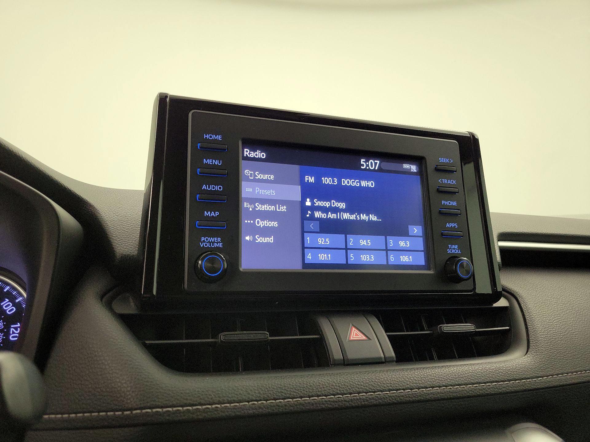 Thumbnail: 2019 Toyota RAV4 - 15